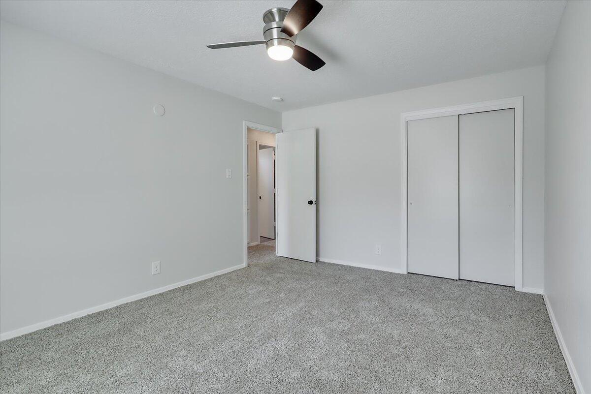 3829 Valerie Place NE