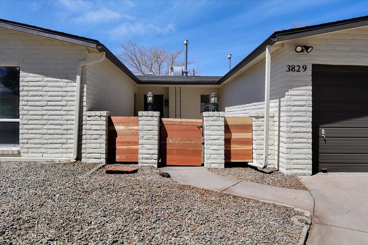 3829 Valerie Place NE