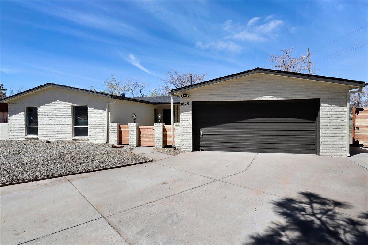 3829 Valerie Place NE