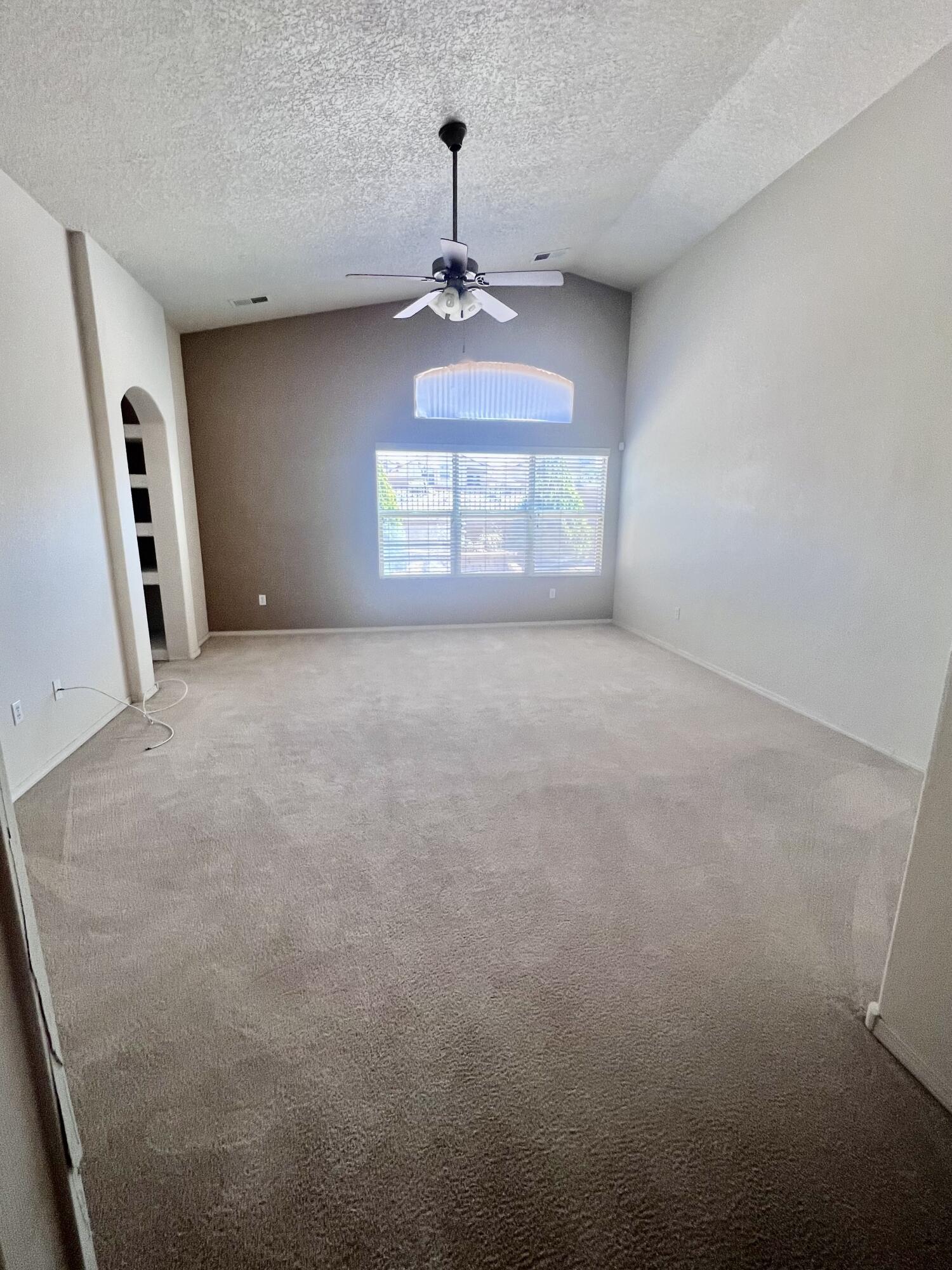 2212 Las Brisas Circle SE