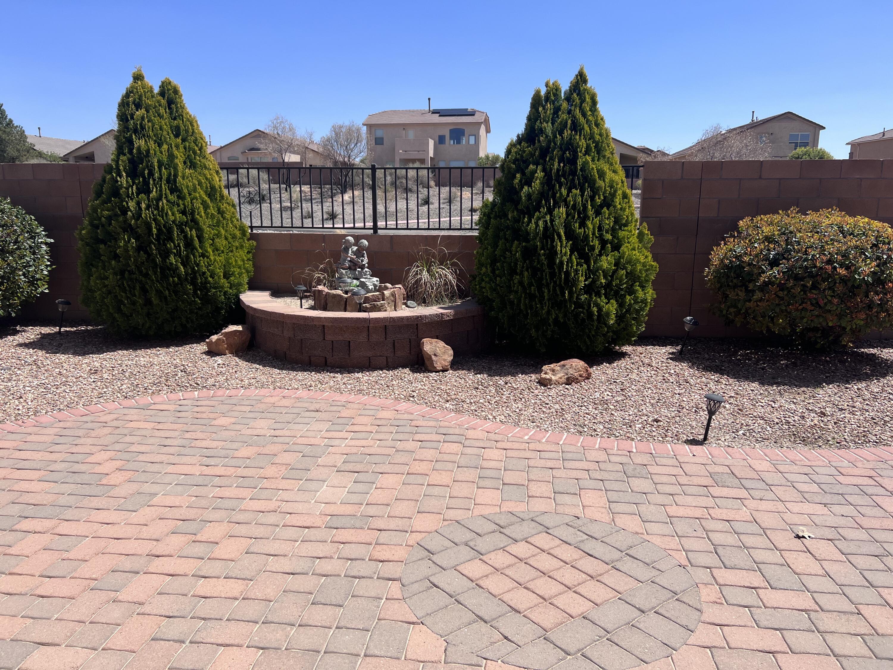 2212 Las Brisas Circle SE