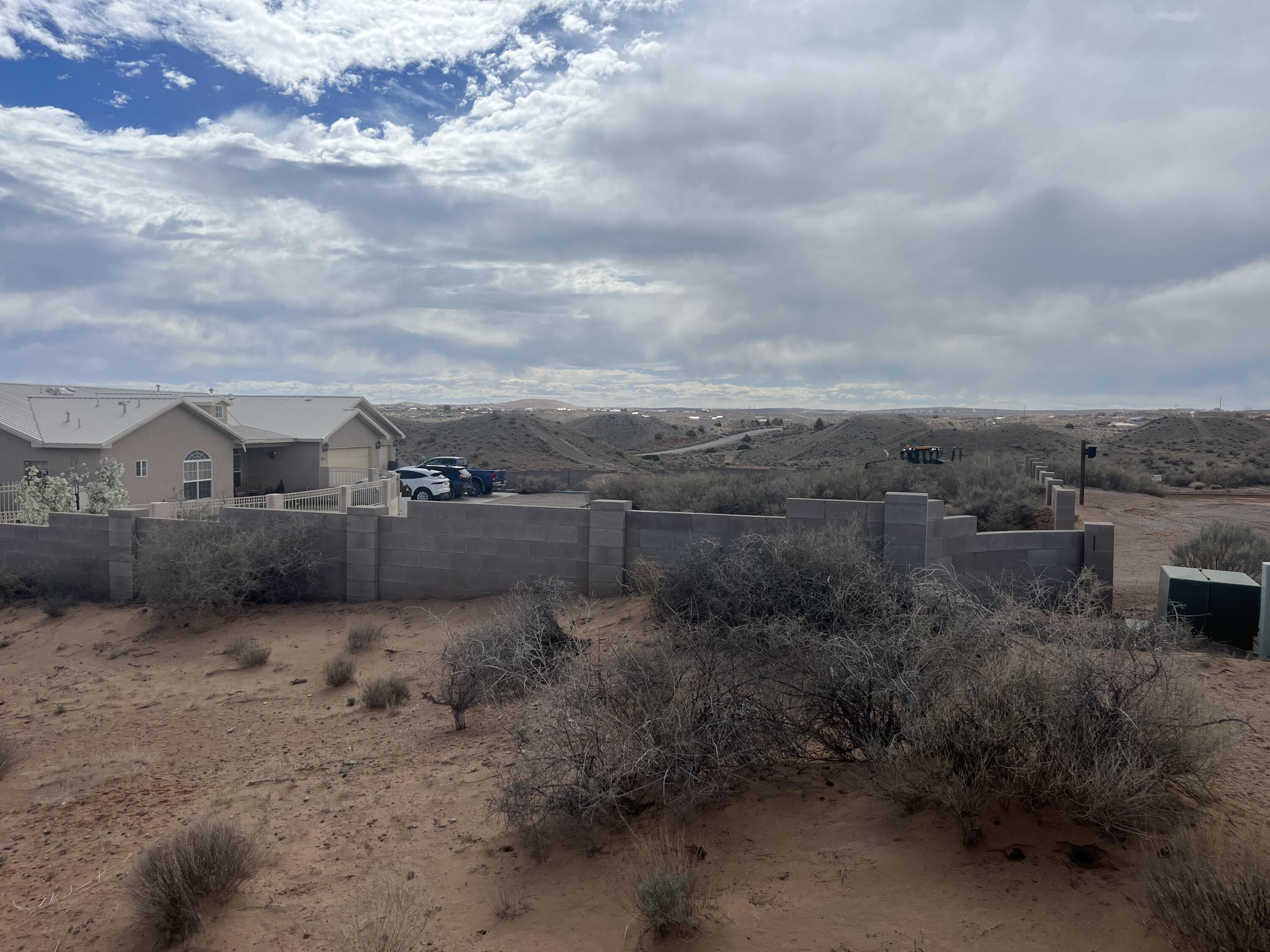 6006 La Paz Road NE