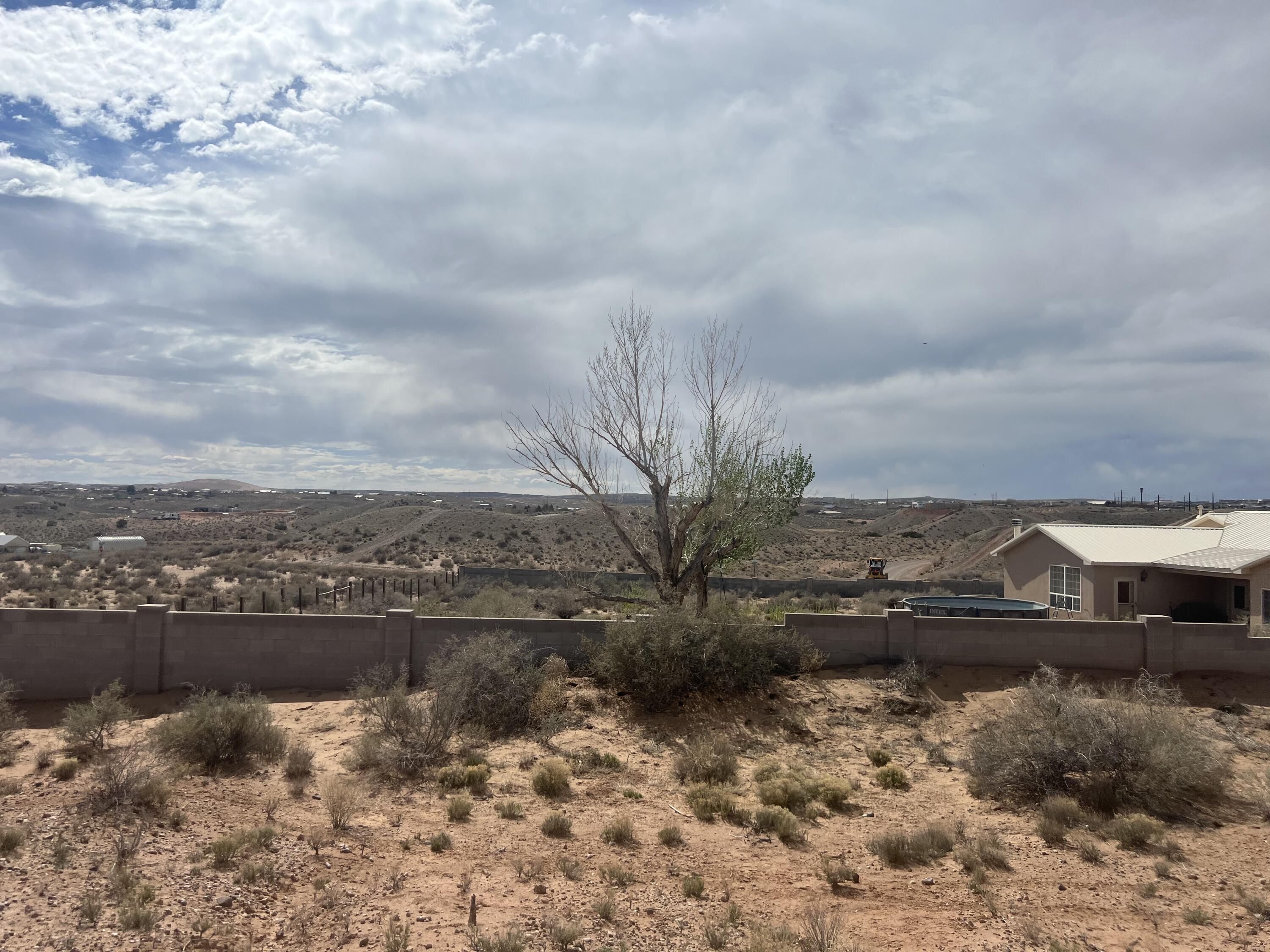 6006 La Paz Road NE