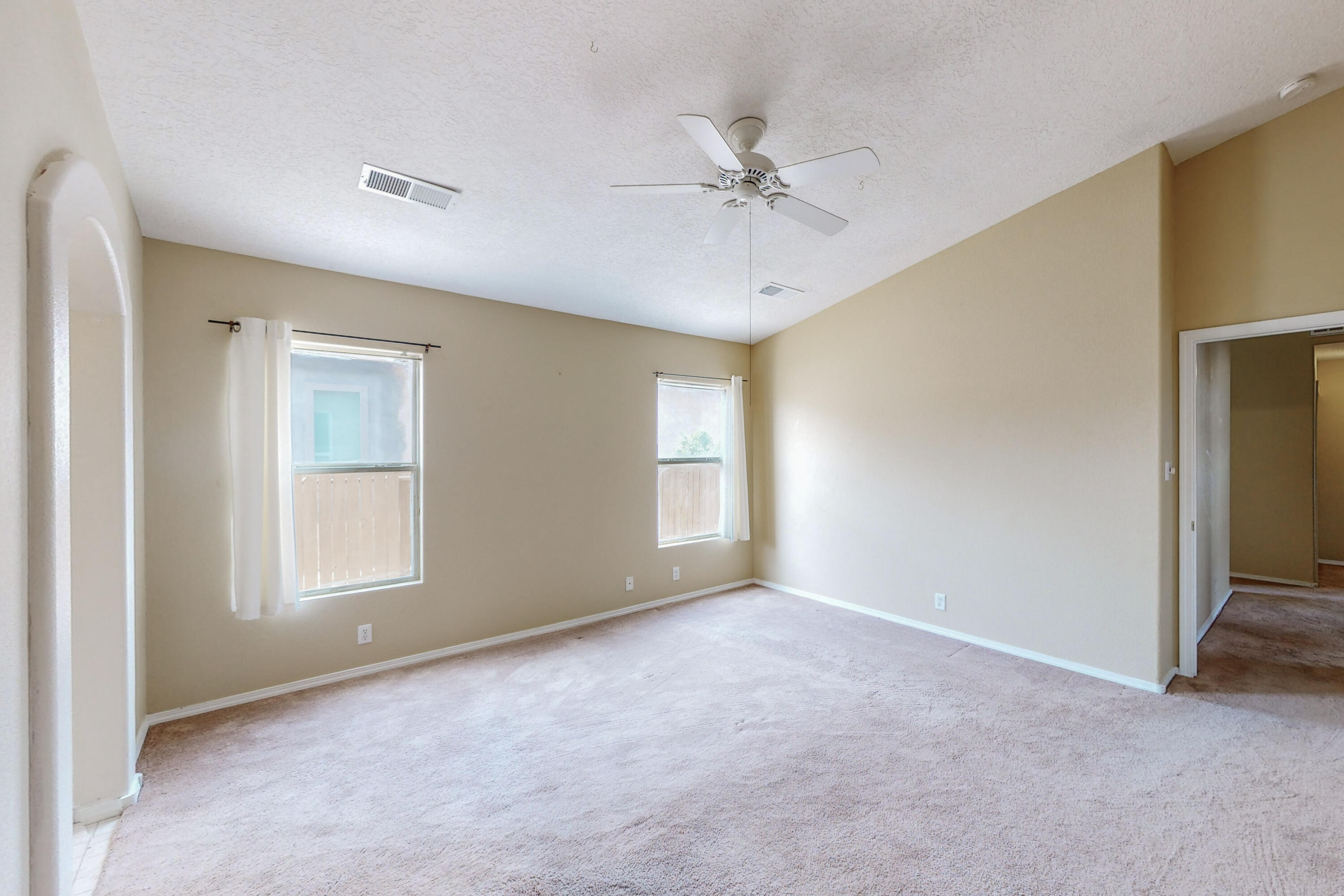 7000 Skylar Drive NE