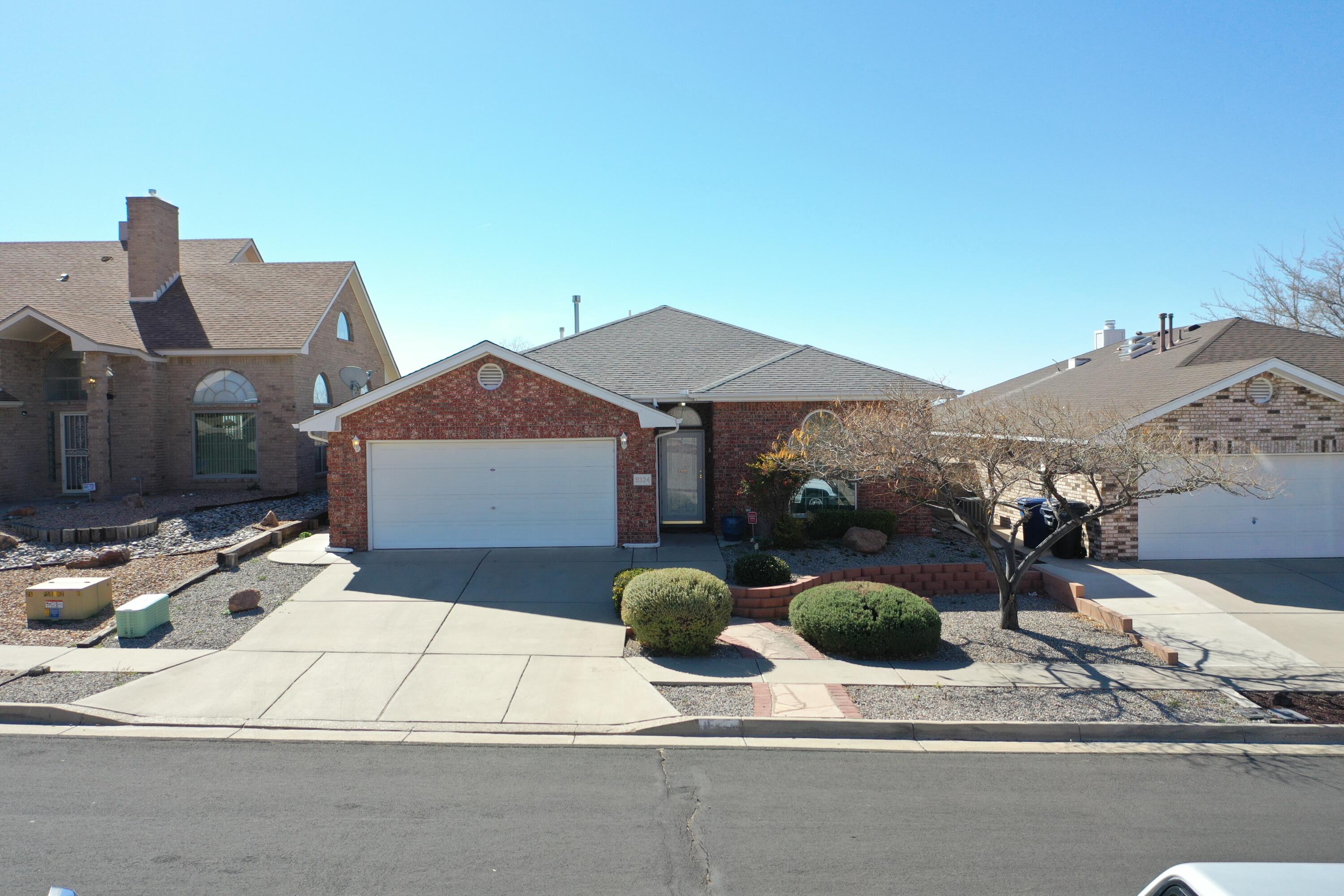 9324 Saguaro Street NW