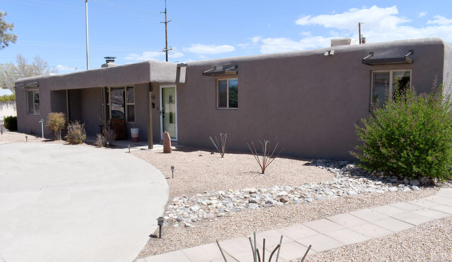 540 Hermosa Drive NE