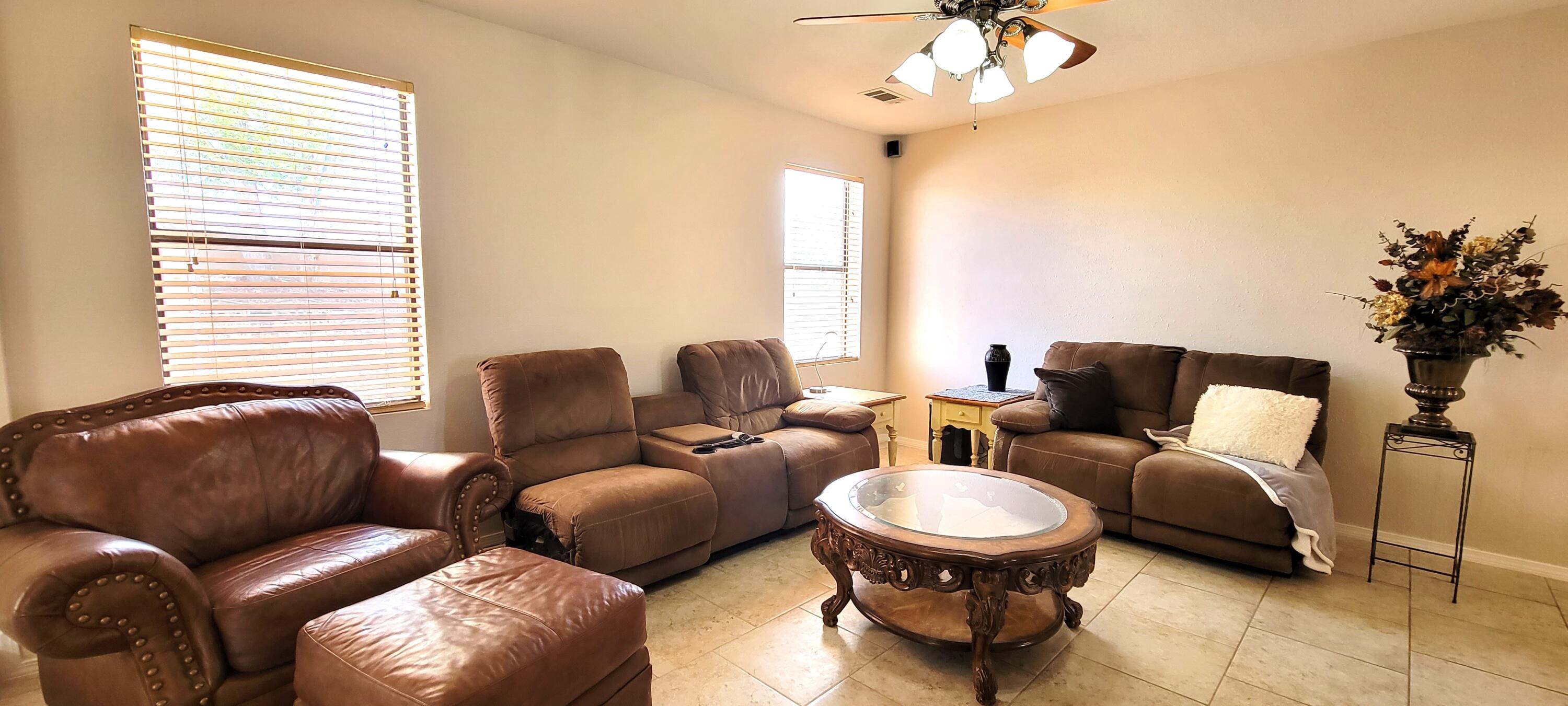 1013 Sandia Vista Road NE