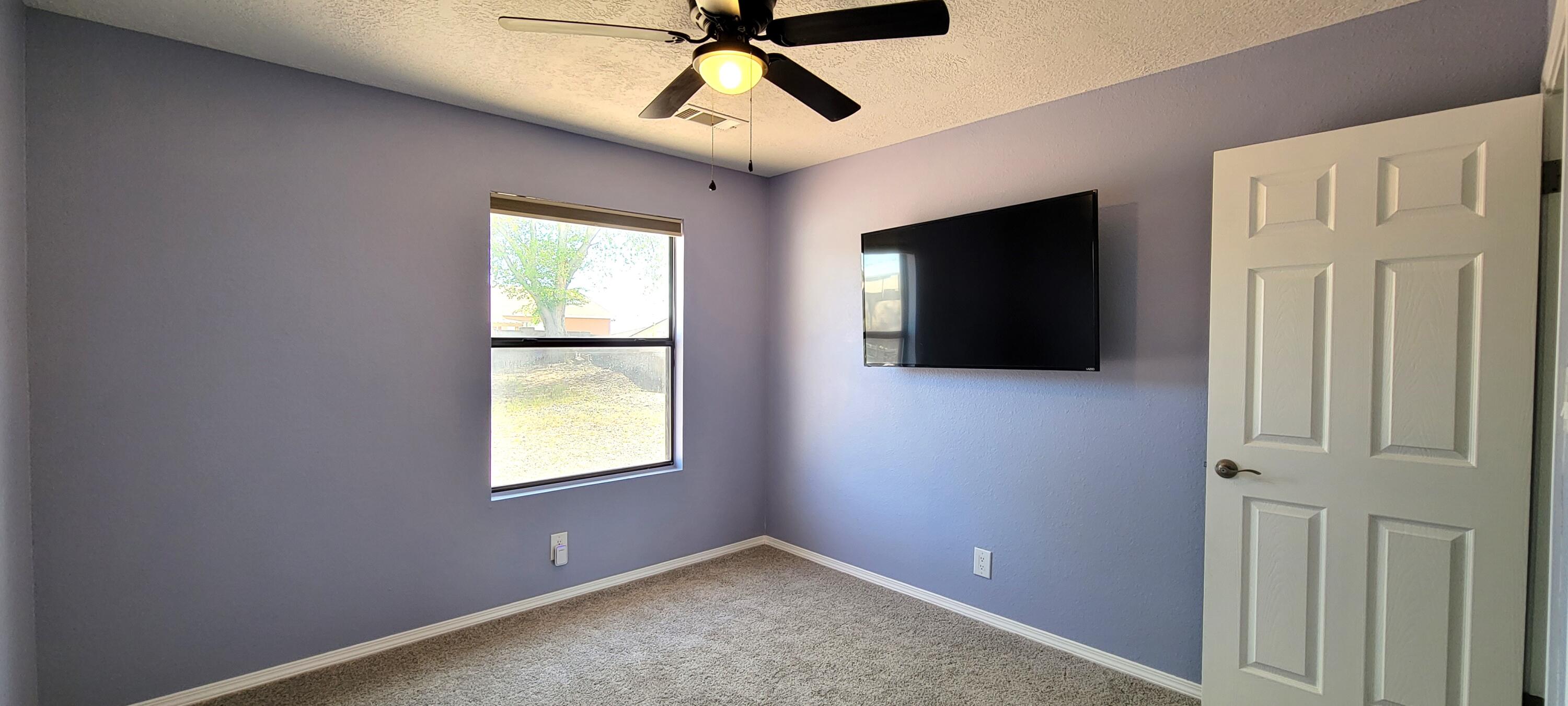 1013 Sandia Vista Road NE