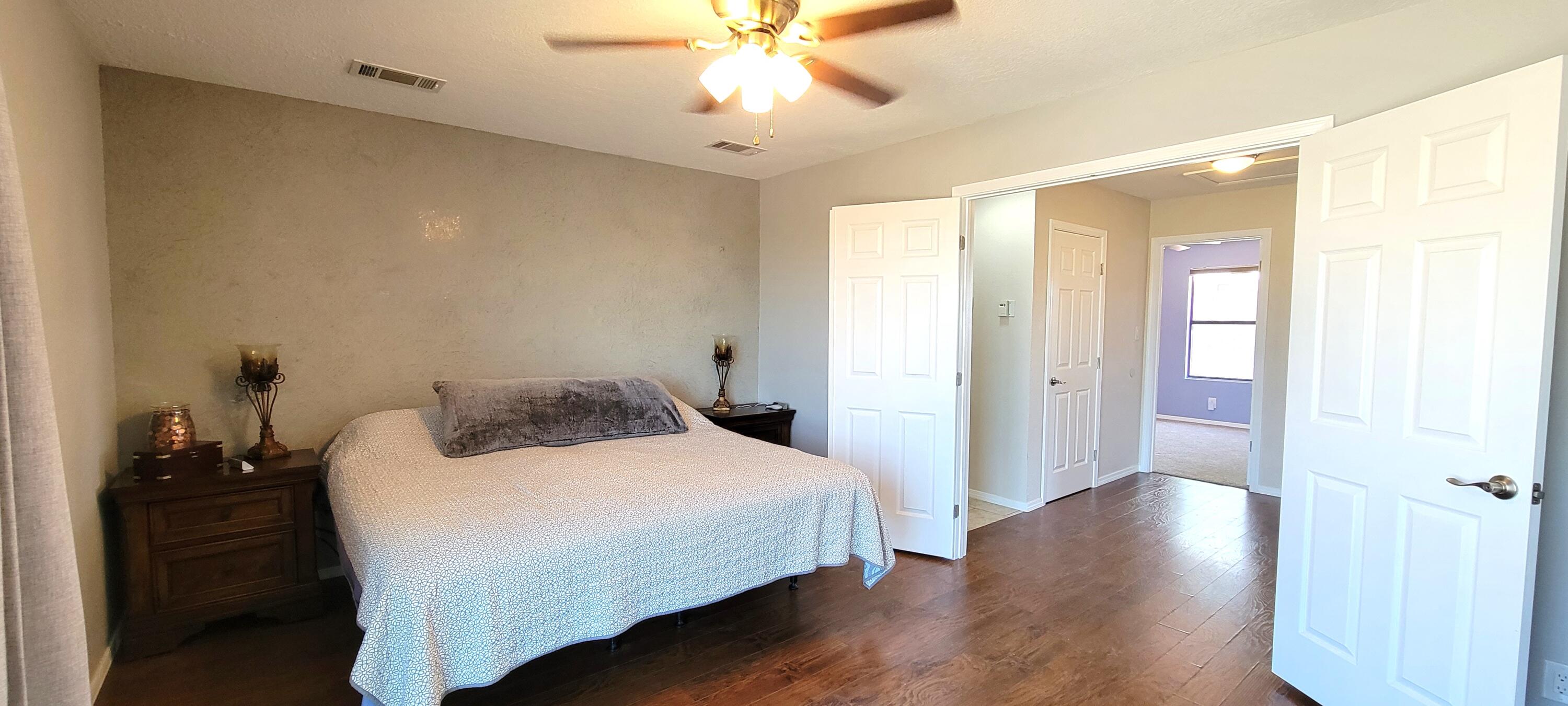 1013 Sandia Vista Road NE