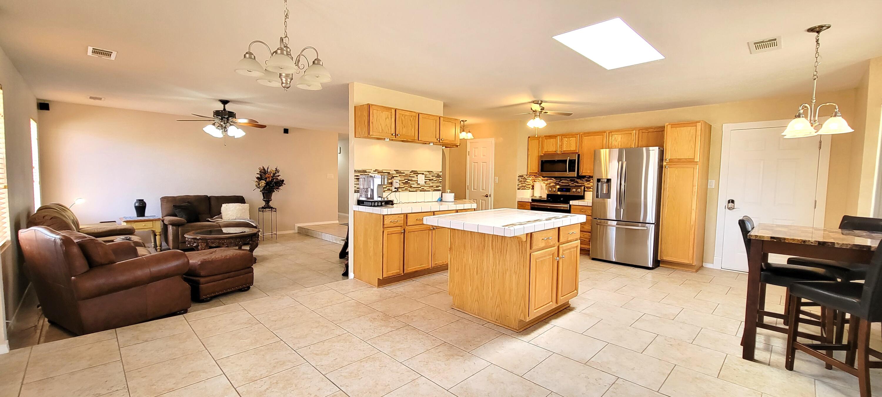 1013 Sandia Vista Road NE