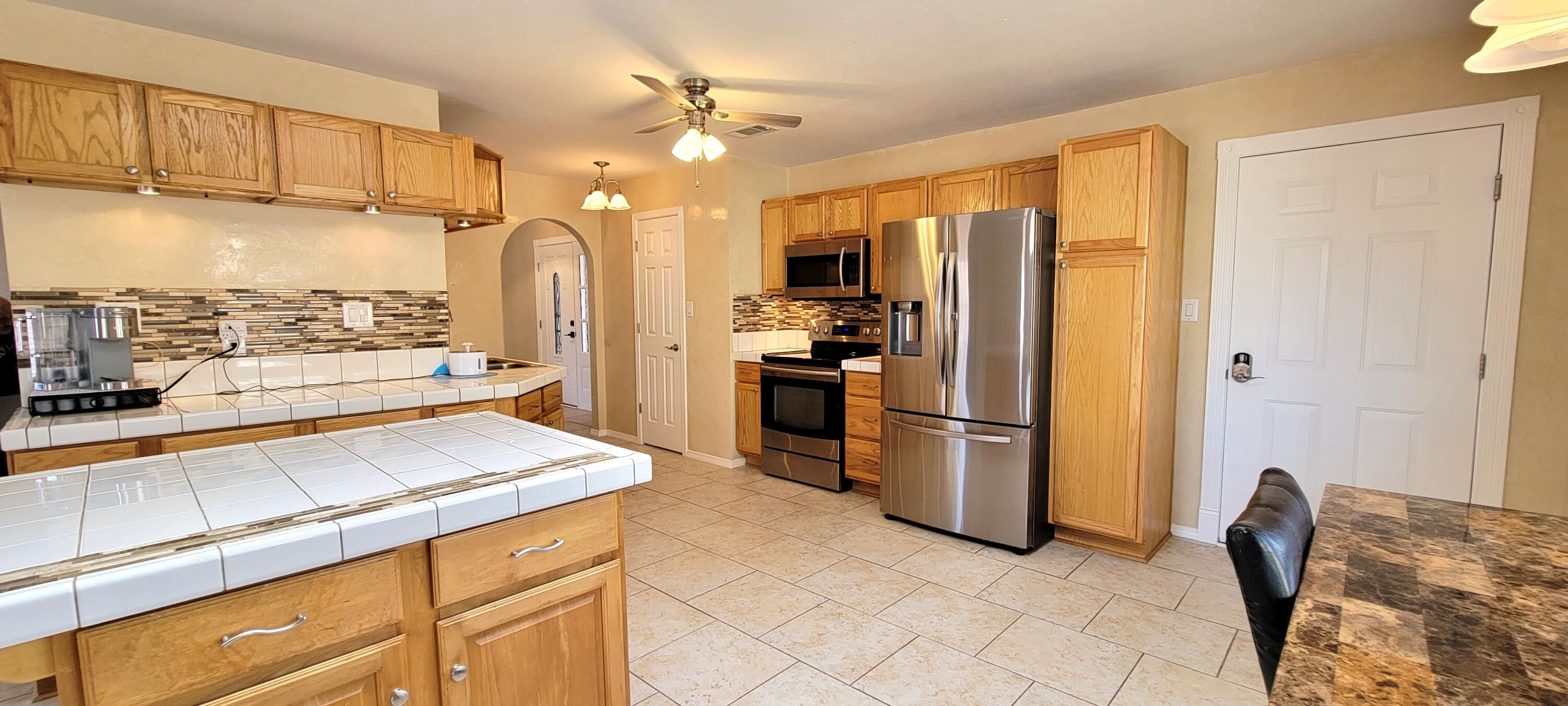 1013 Sandia Vista Road NE
