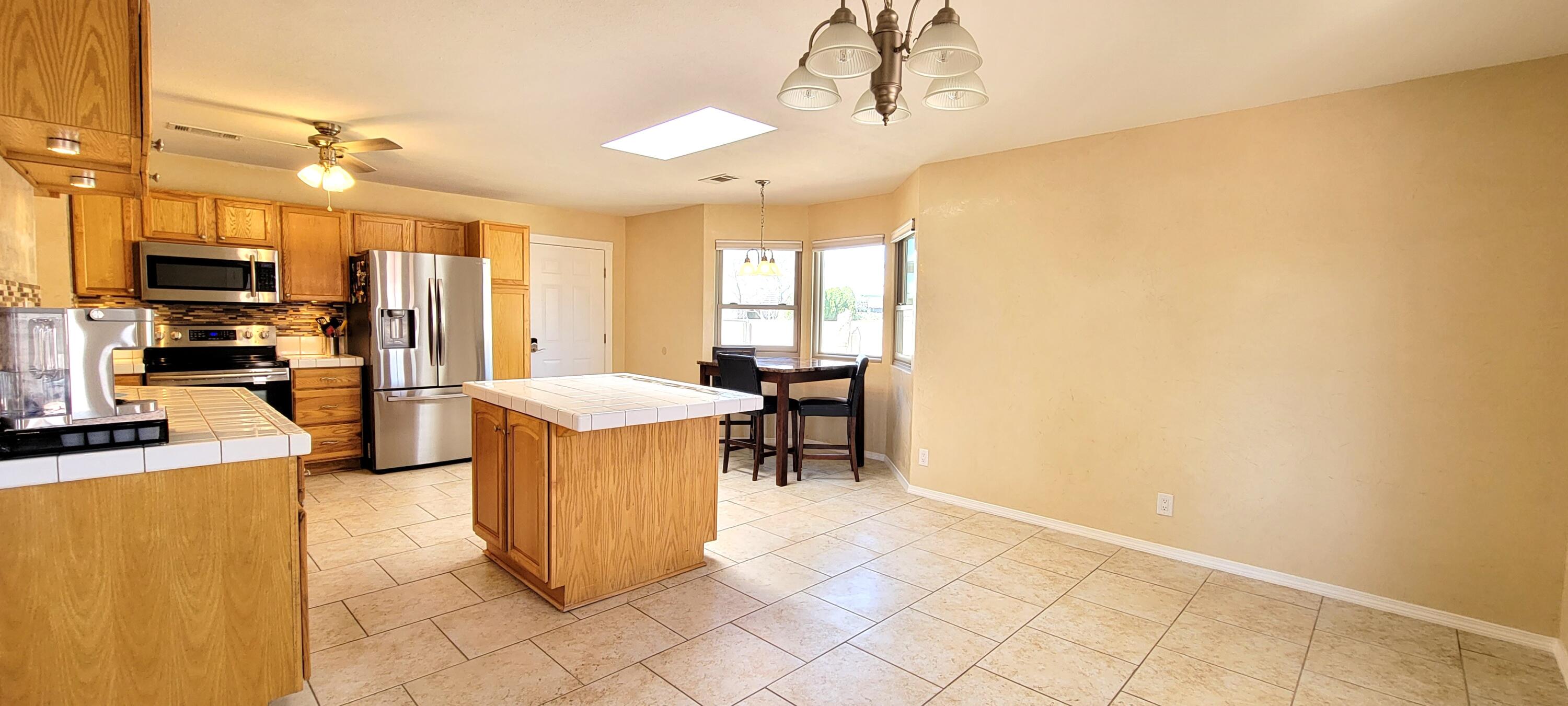 1013 Sandia Vista Road NE