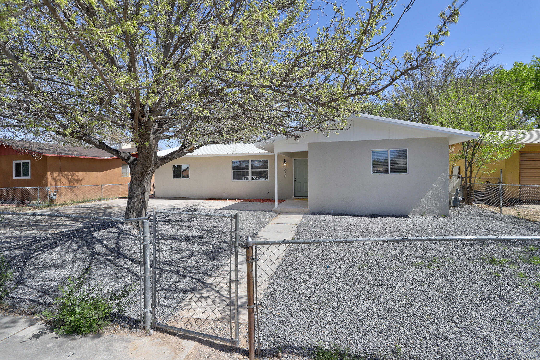 1052 Vasquez Court