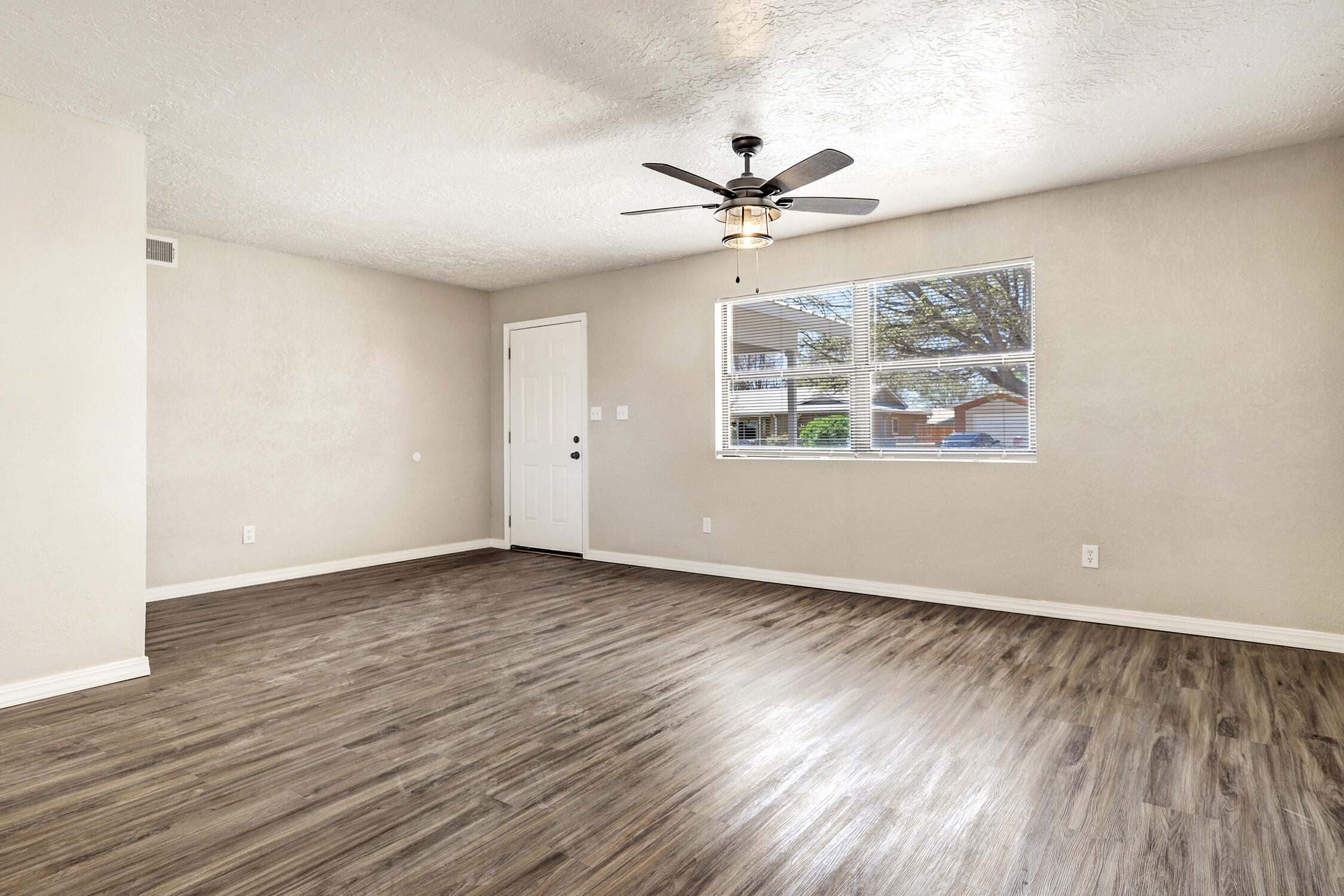 1052 Vasquez Court