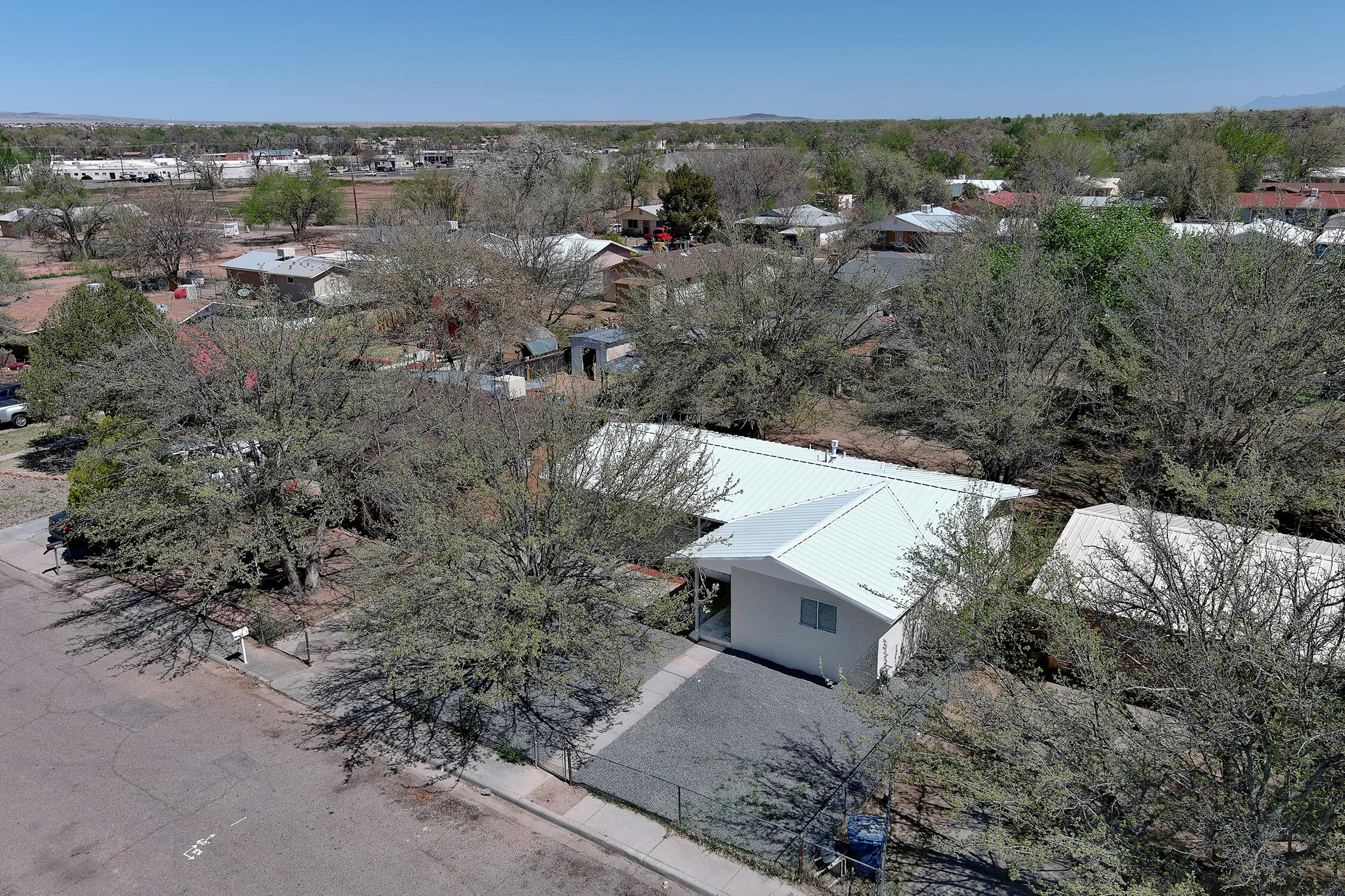 1052 Vasquez Court