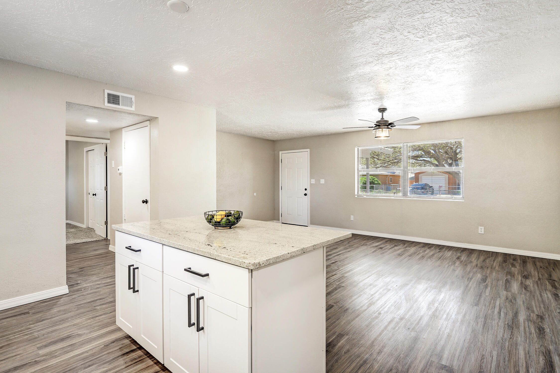 1052 Vasquez Court