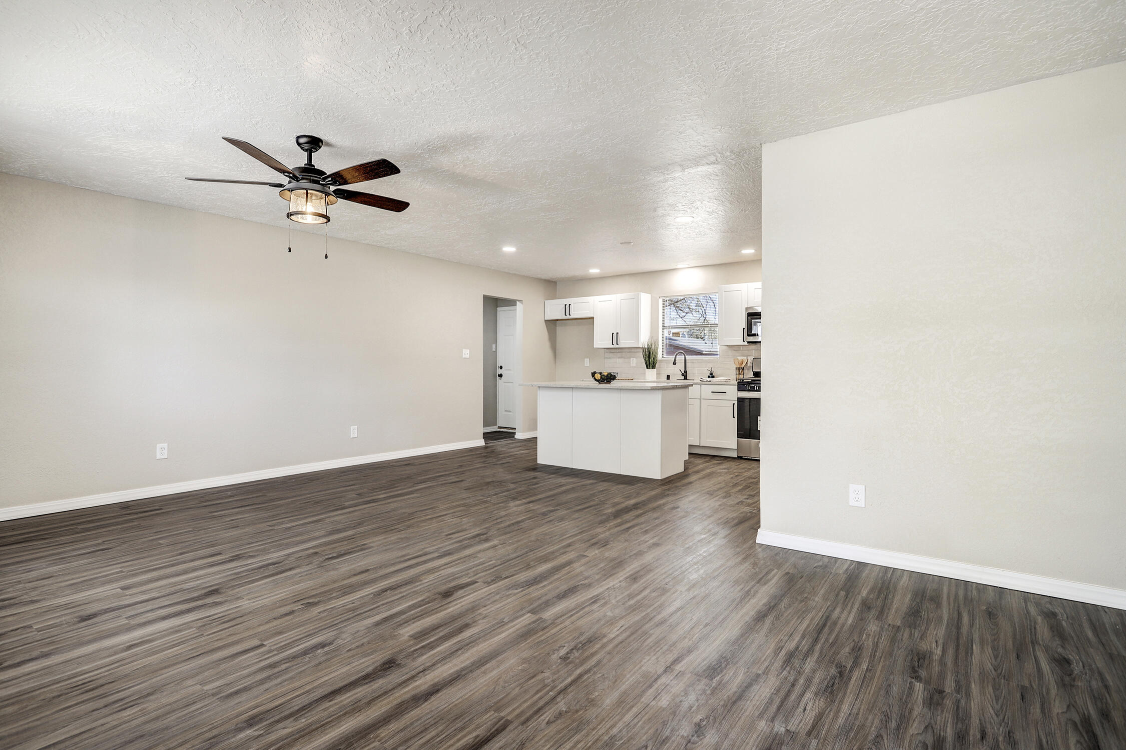 1052 Vasquez Court