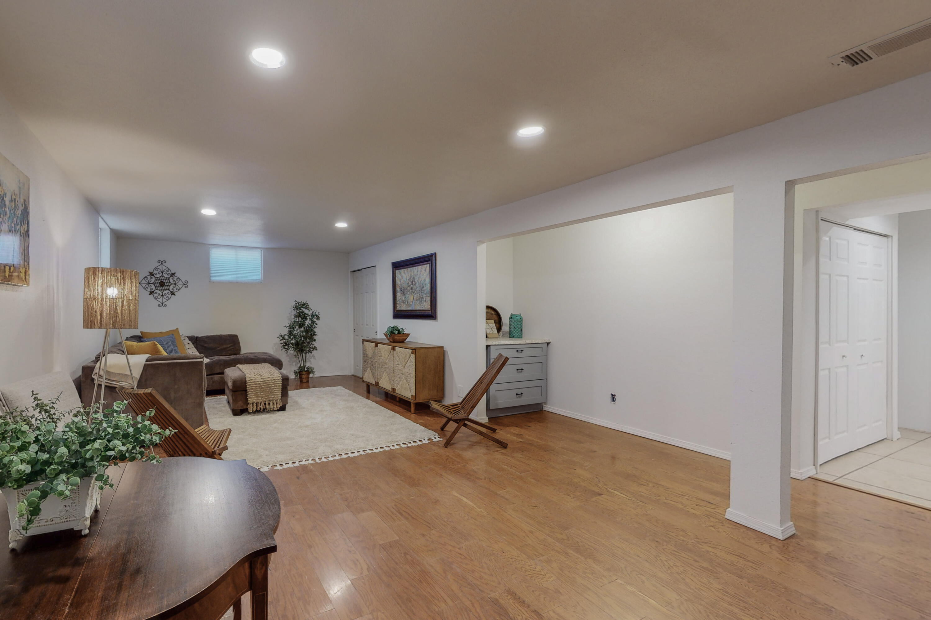 11016 Phoenix Avenue NE
