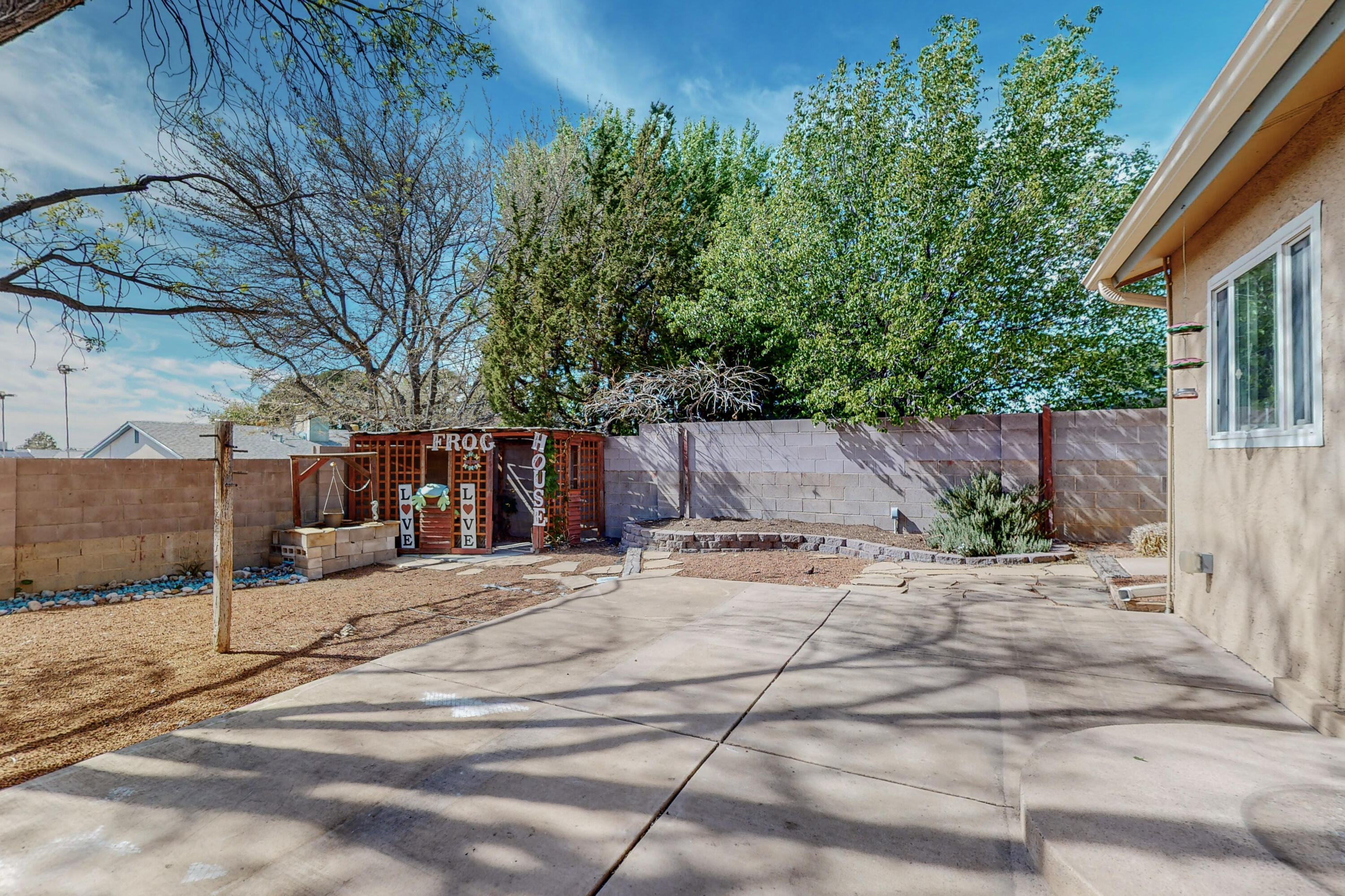 3829 Westerfeld Drive NE