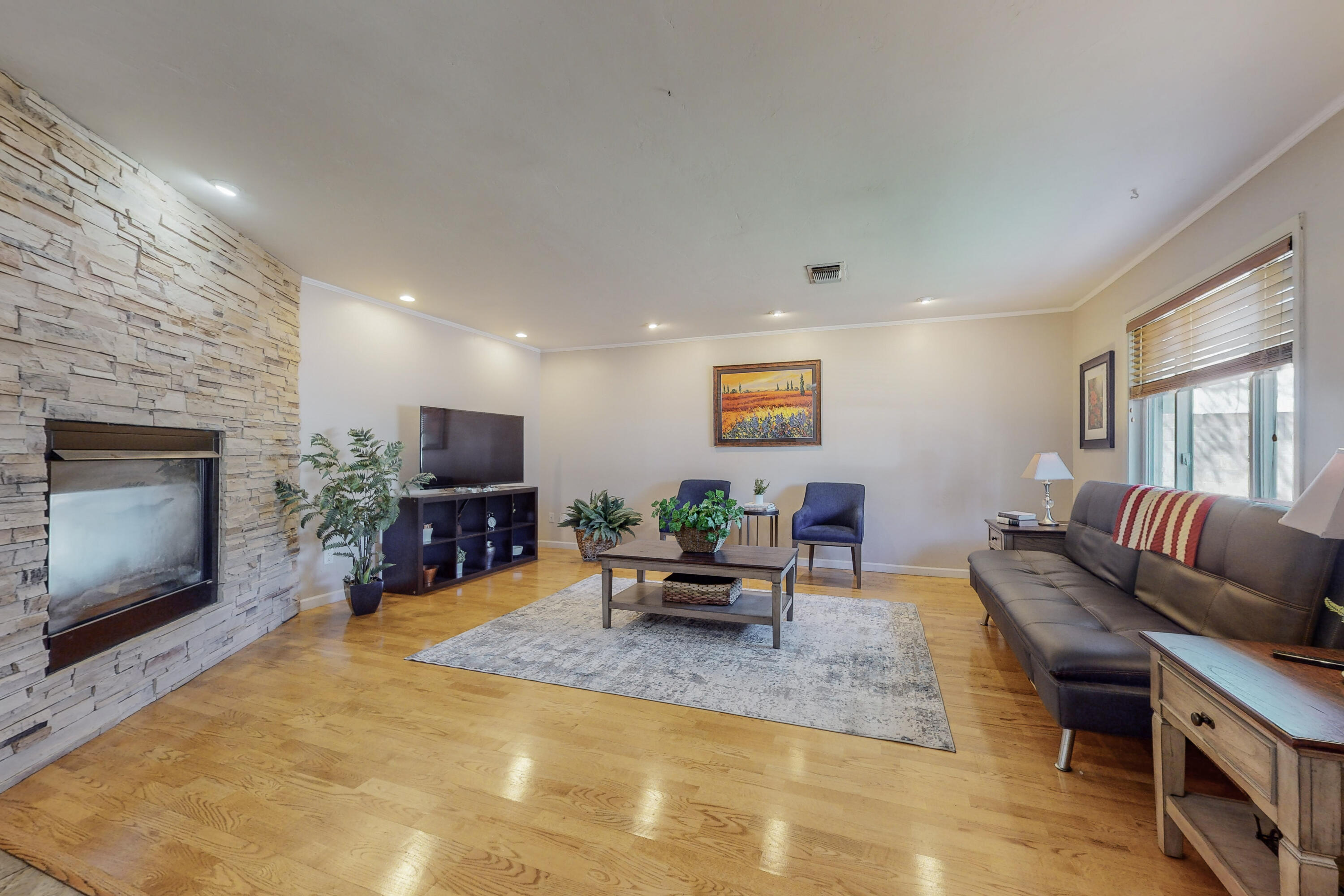 3829 Westerfeld Drive NE