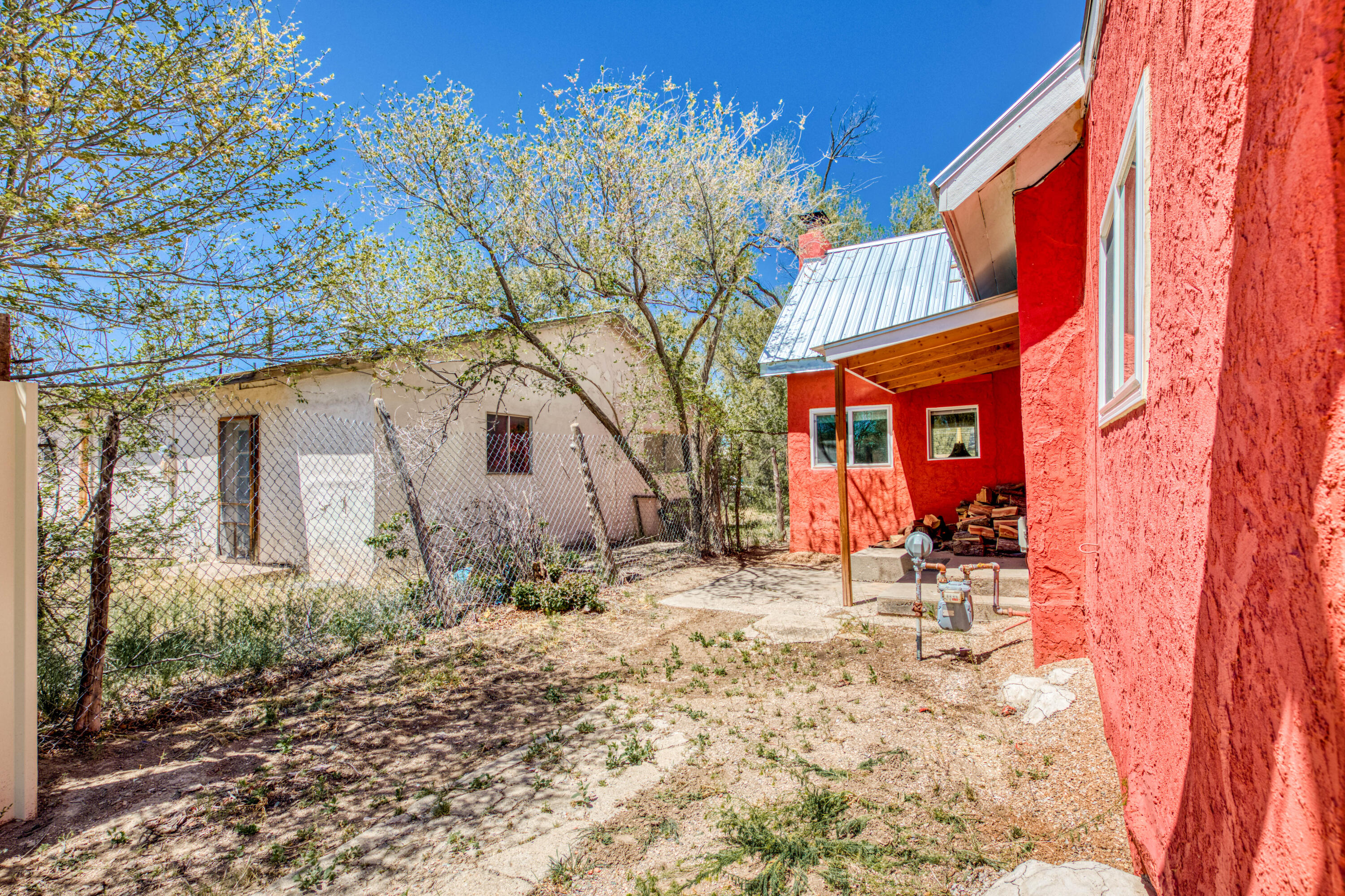 602 W Highland Avenue