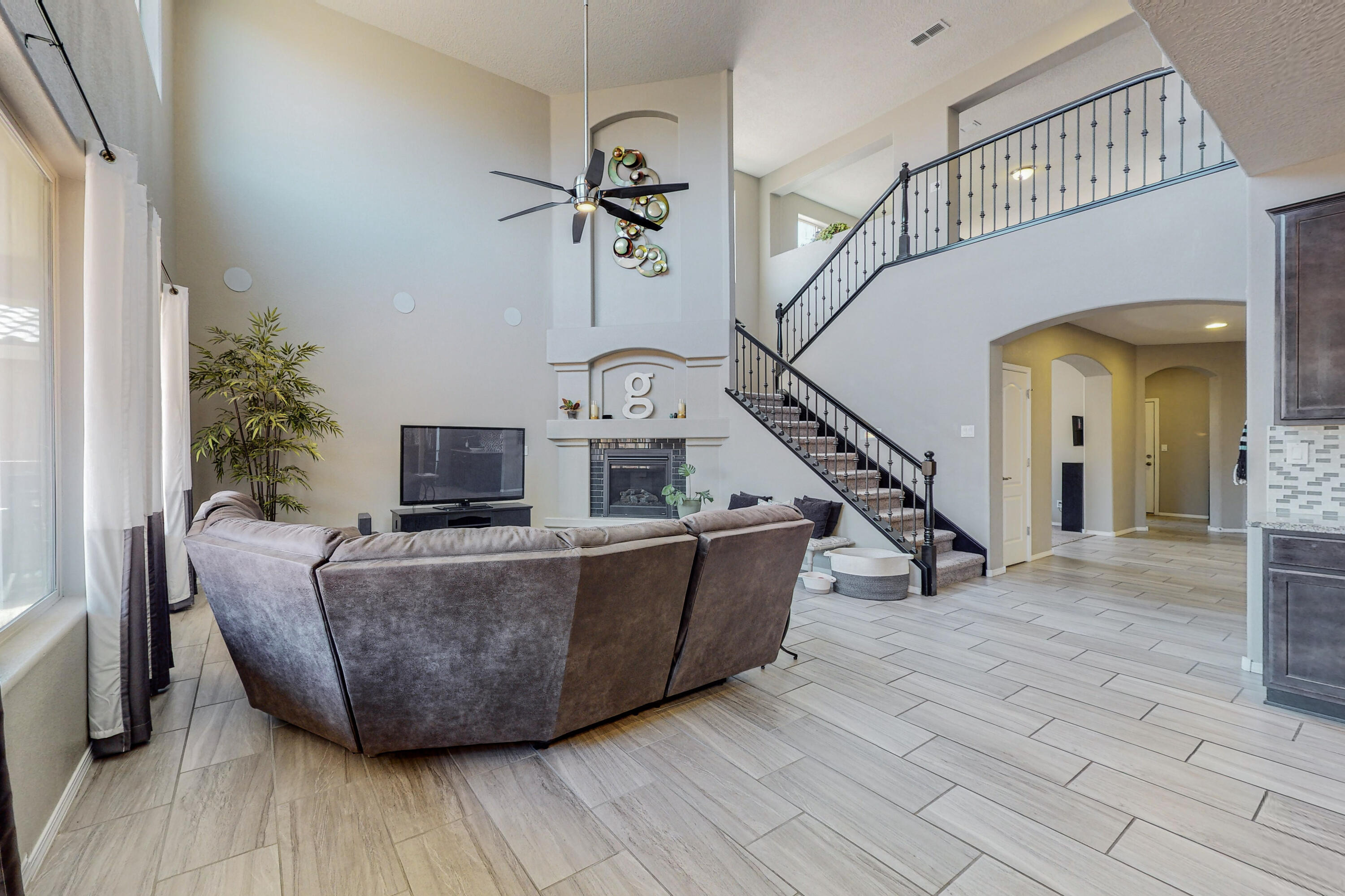 2016 Abo Canyon Drive NW
