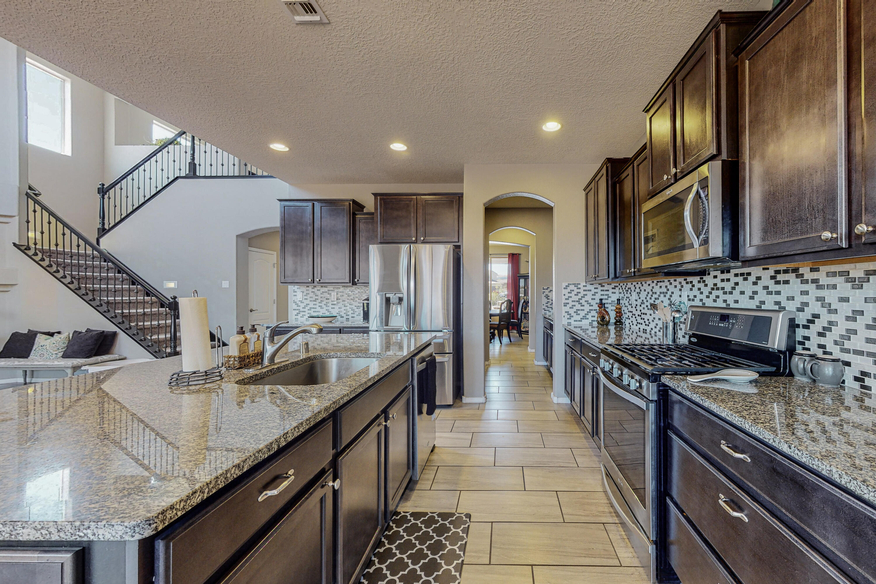 2016 Abo Canyon Drive NW