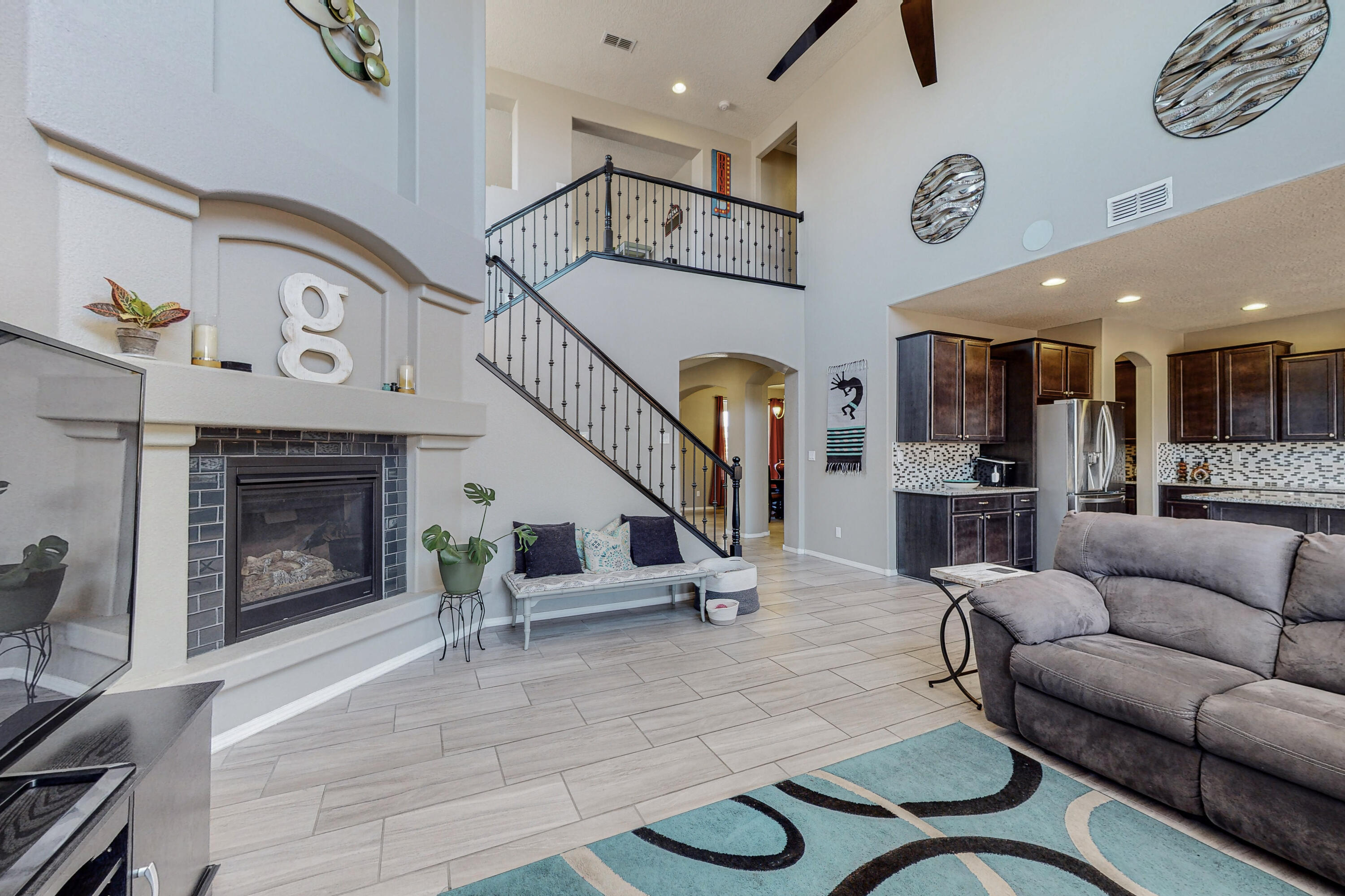 2016 Abo Canyon Drive NW