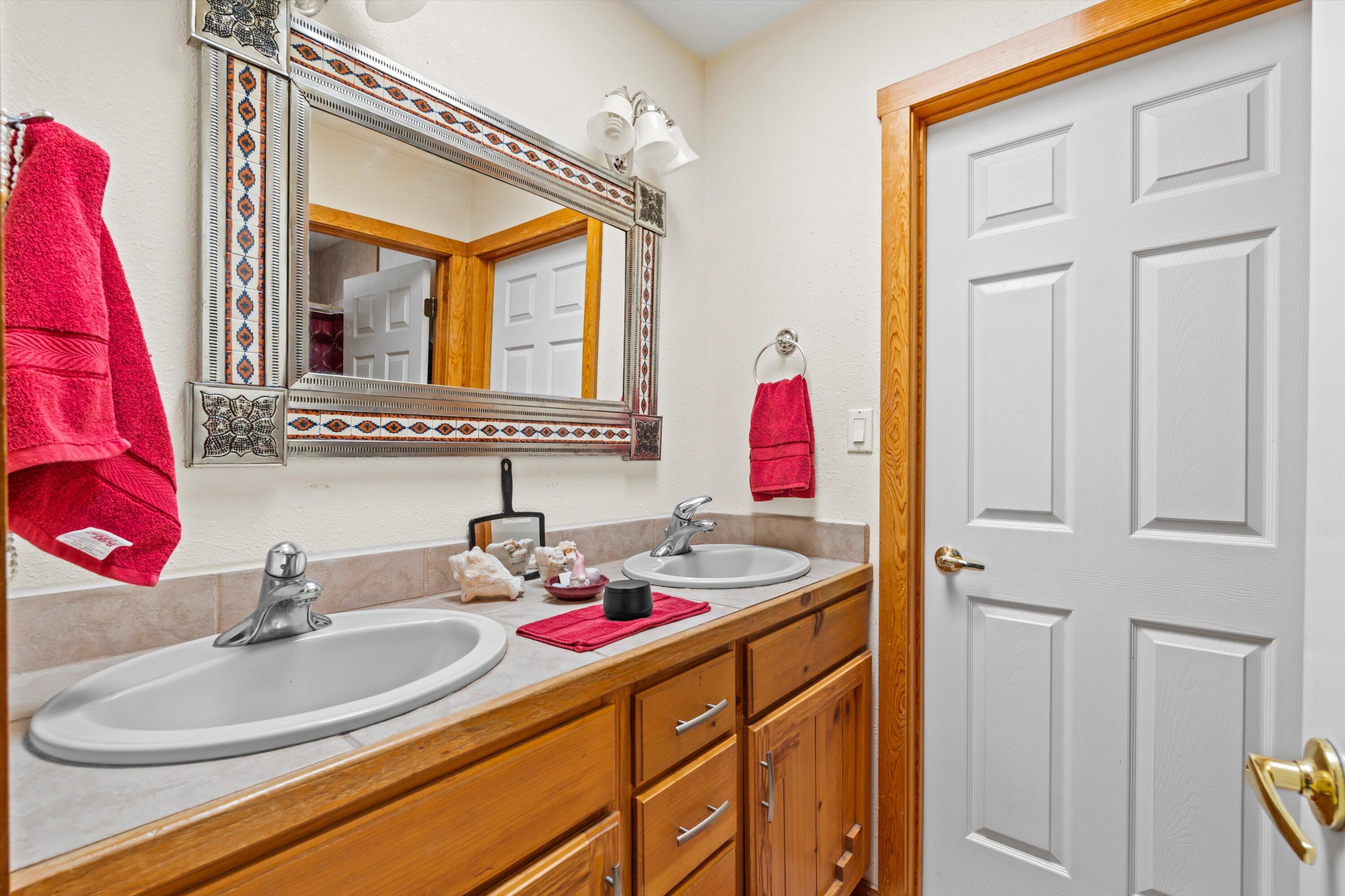 1460 Nez Perce Loop NE