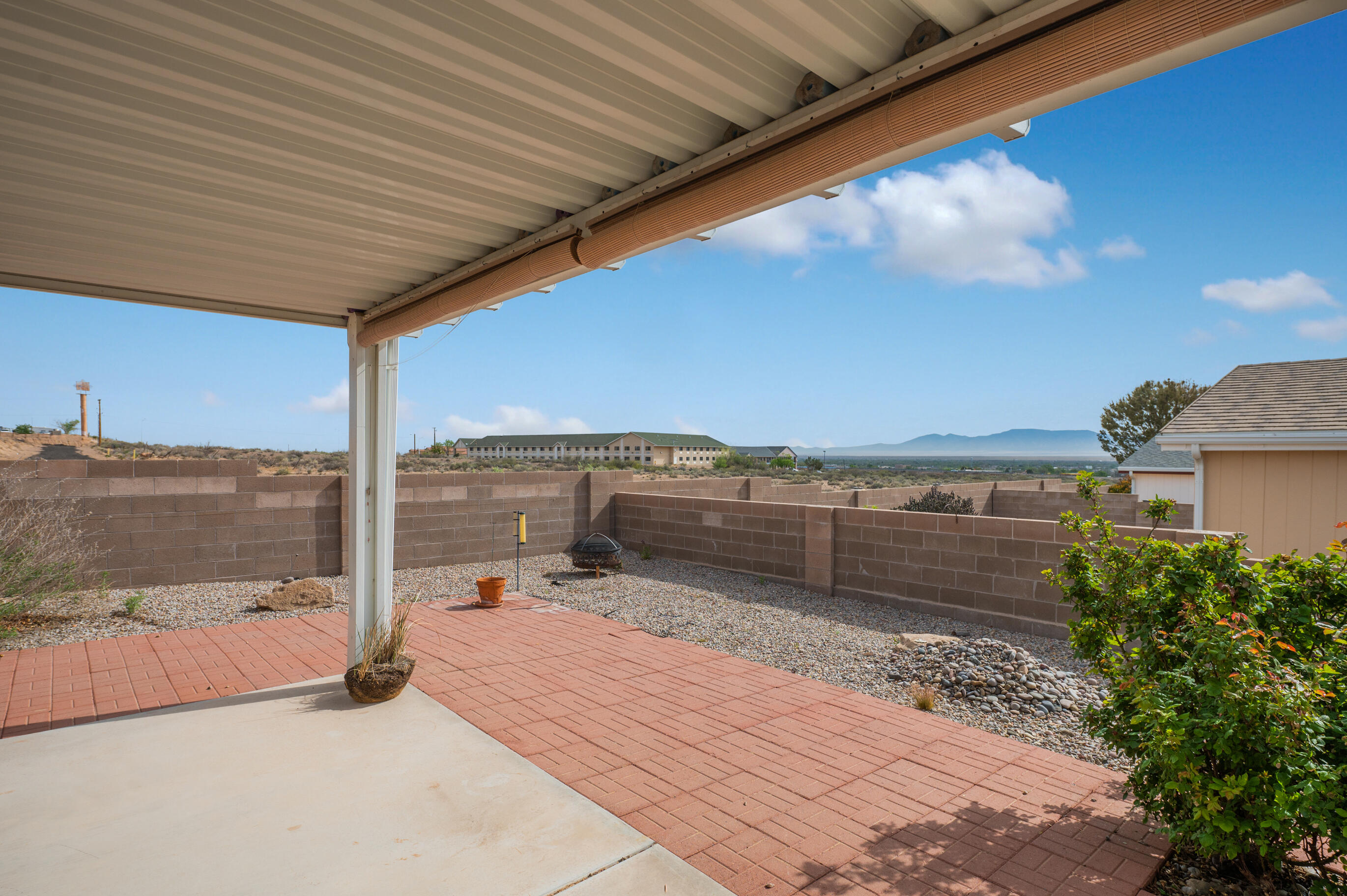 154 Sunrise Bluffs Drive