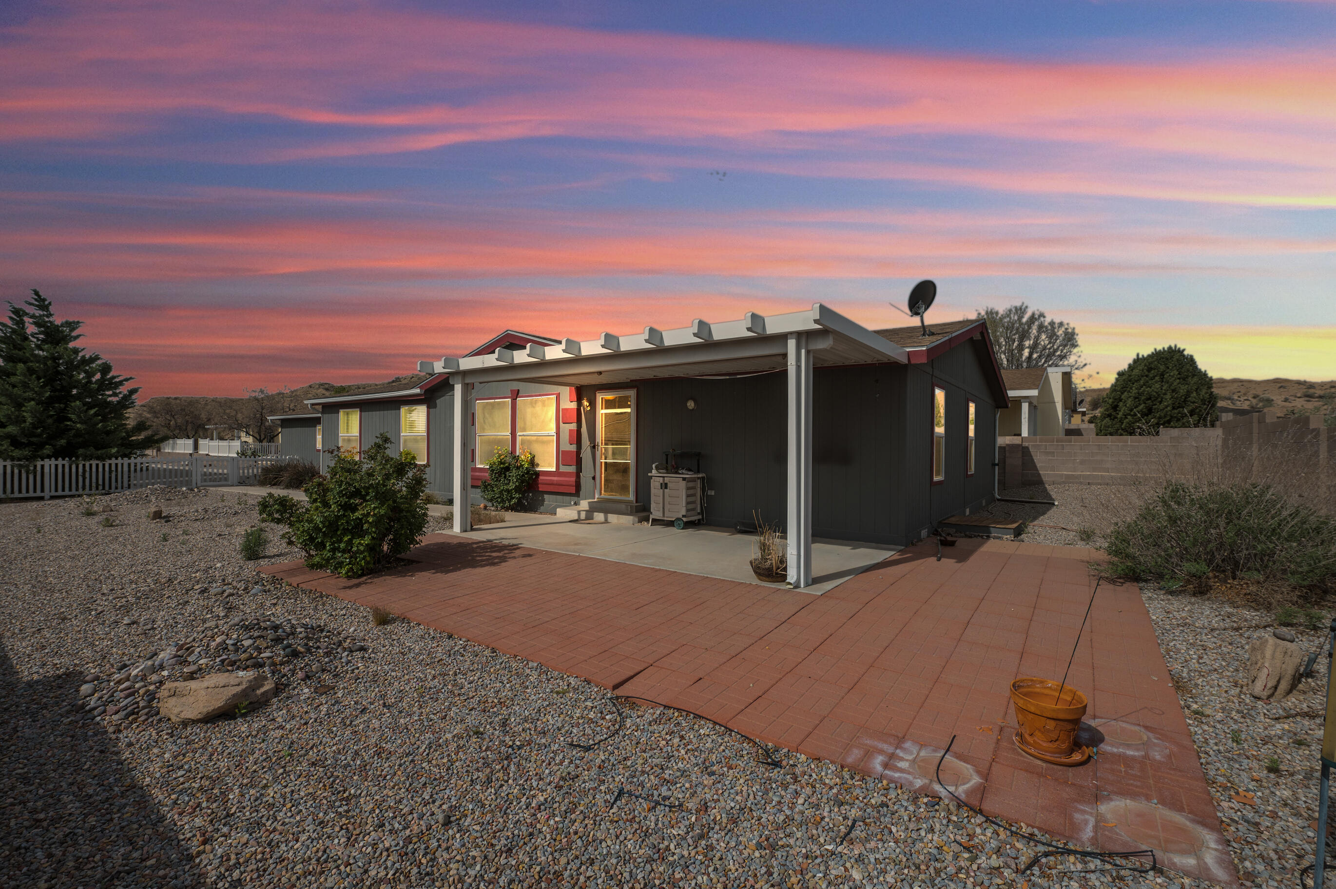 154 Sunrise Bluffs Drive