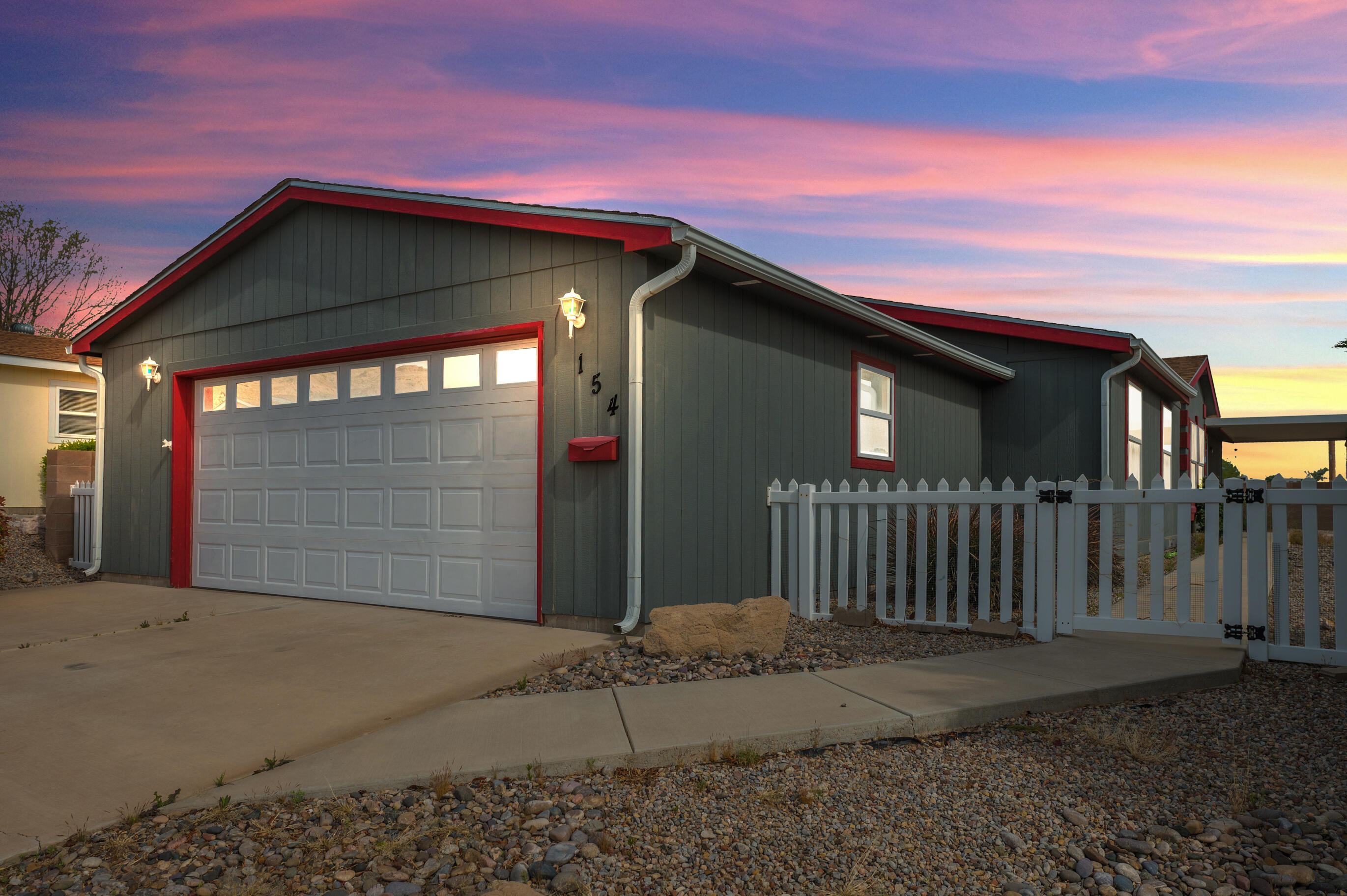 154 Sunrise Bluffs Drive