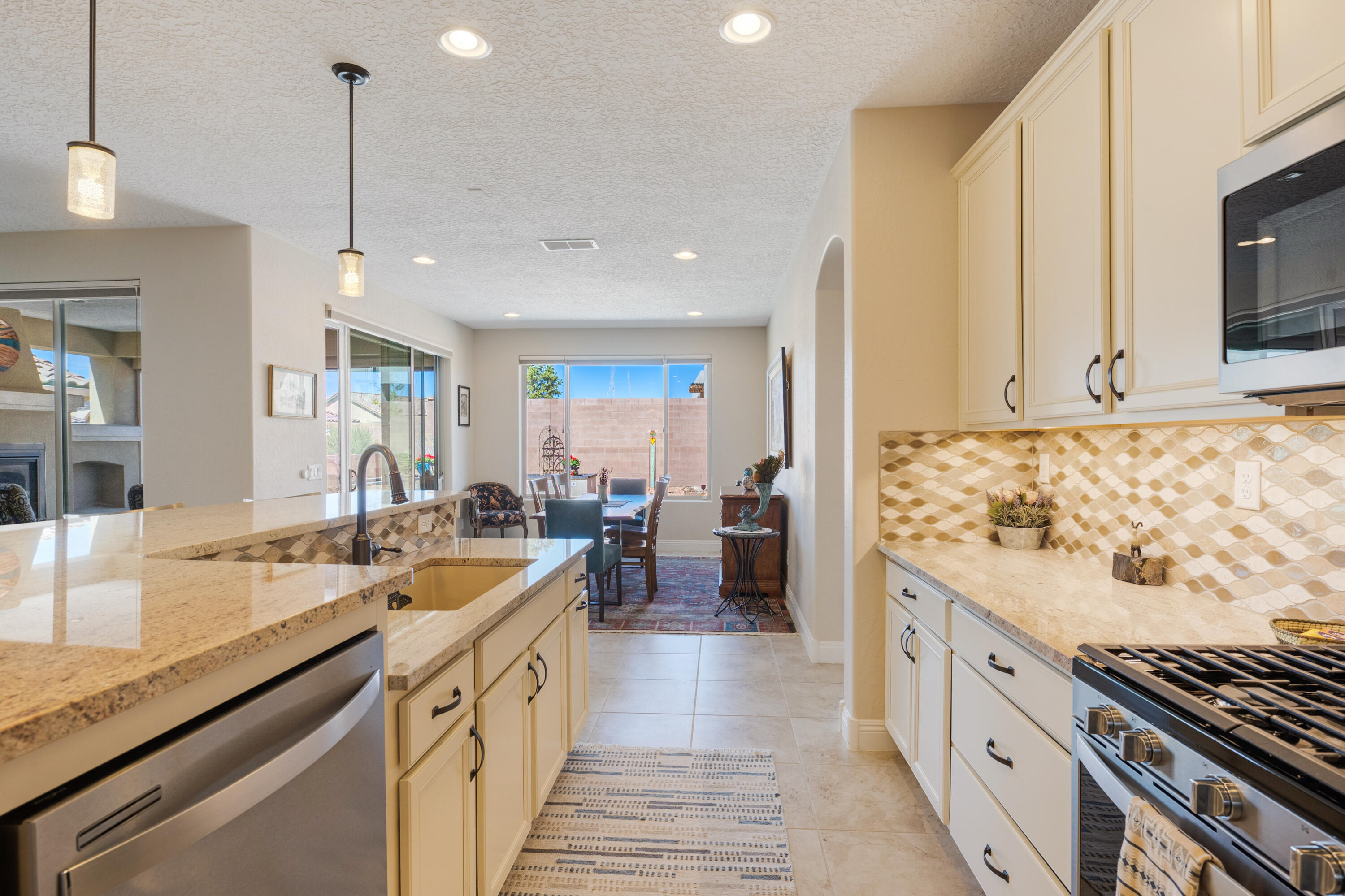 2305 Chuckwalla Spring Trail NW