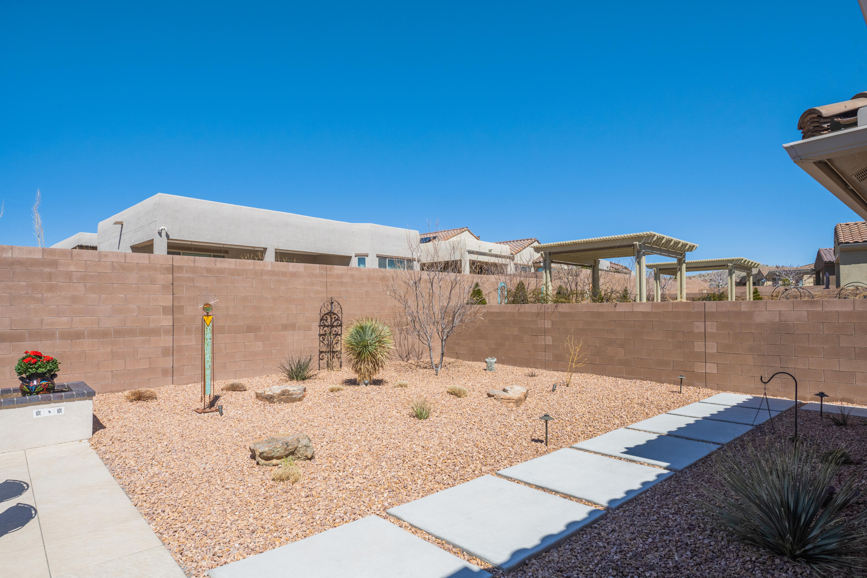 2305 Chuckwalla Spring Trail NW
