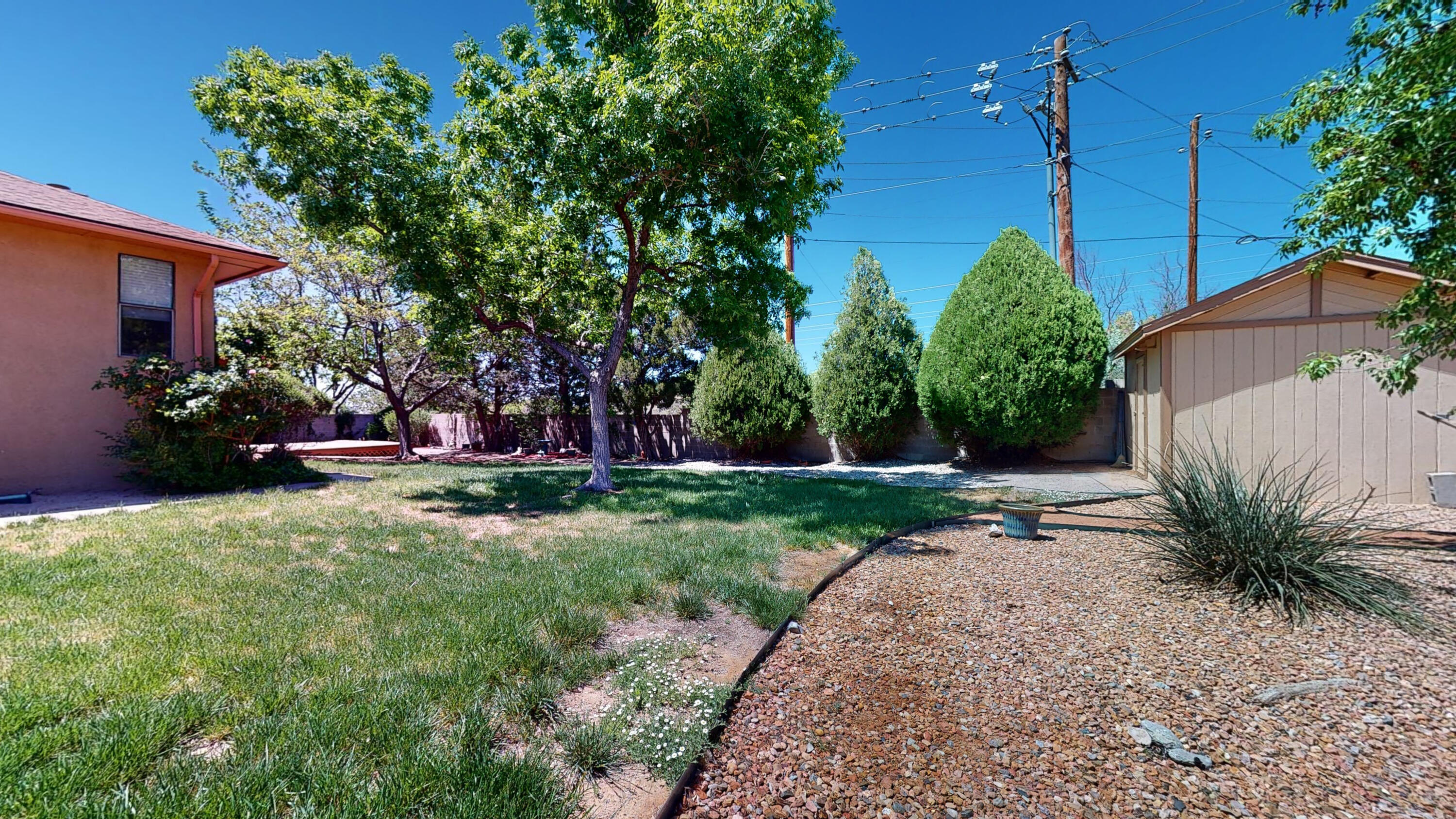 8917 Cherry Hills Road NE