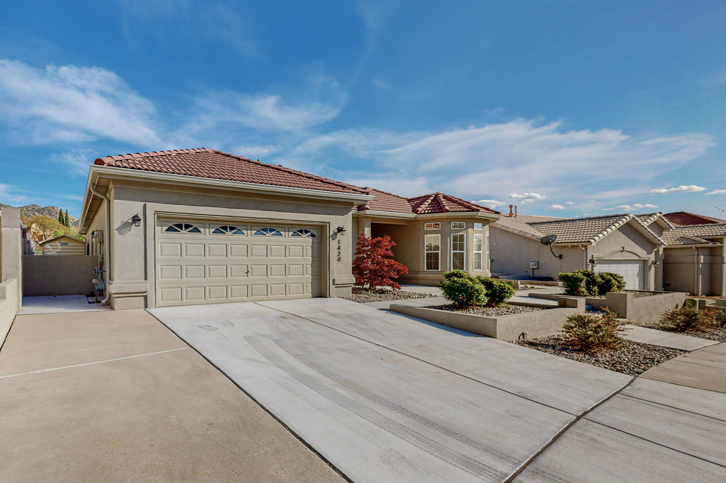 1424 White Rock Place NE