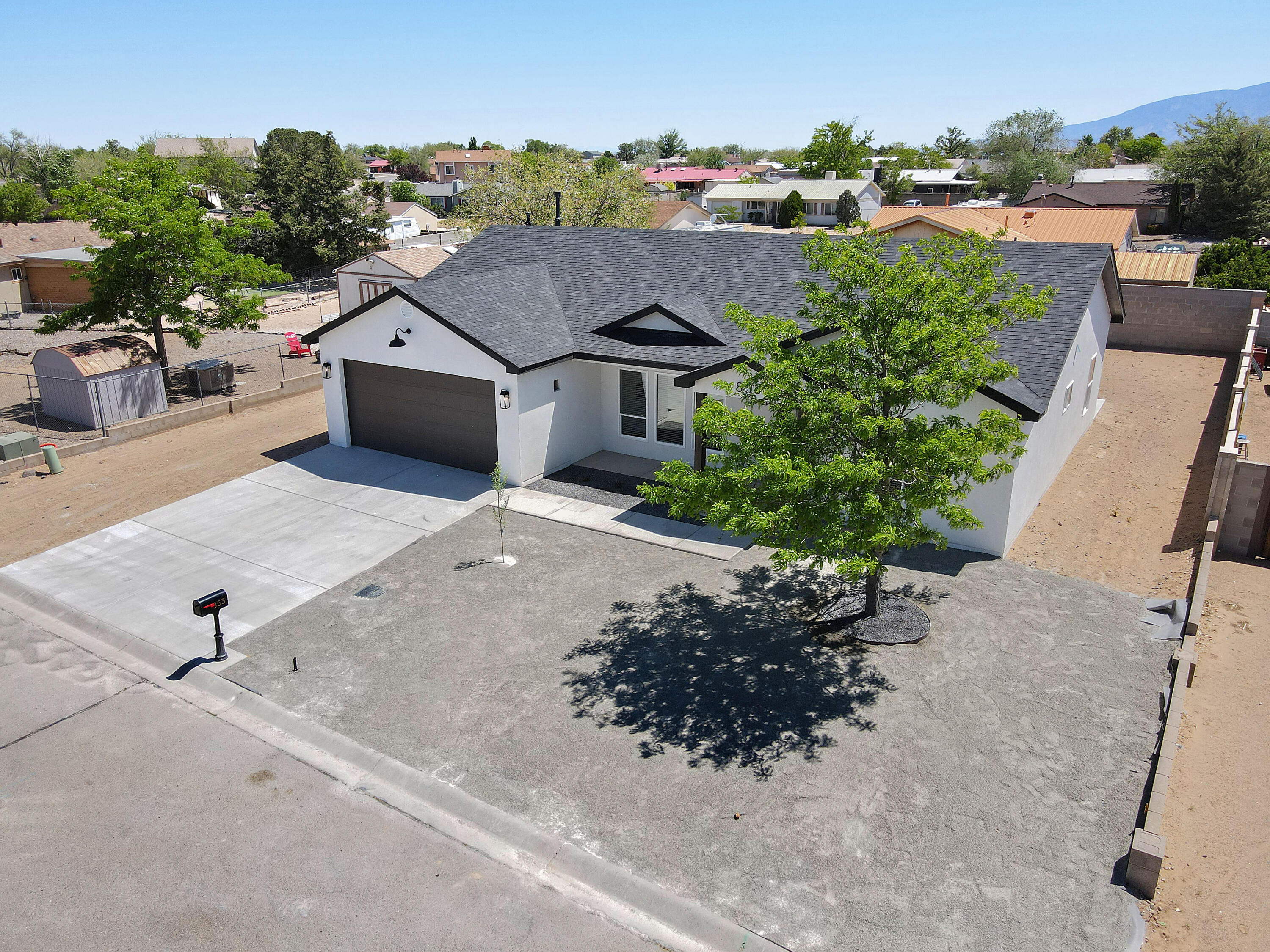 853 Fraser Drive SE
