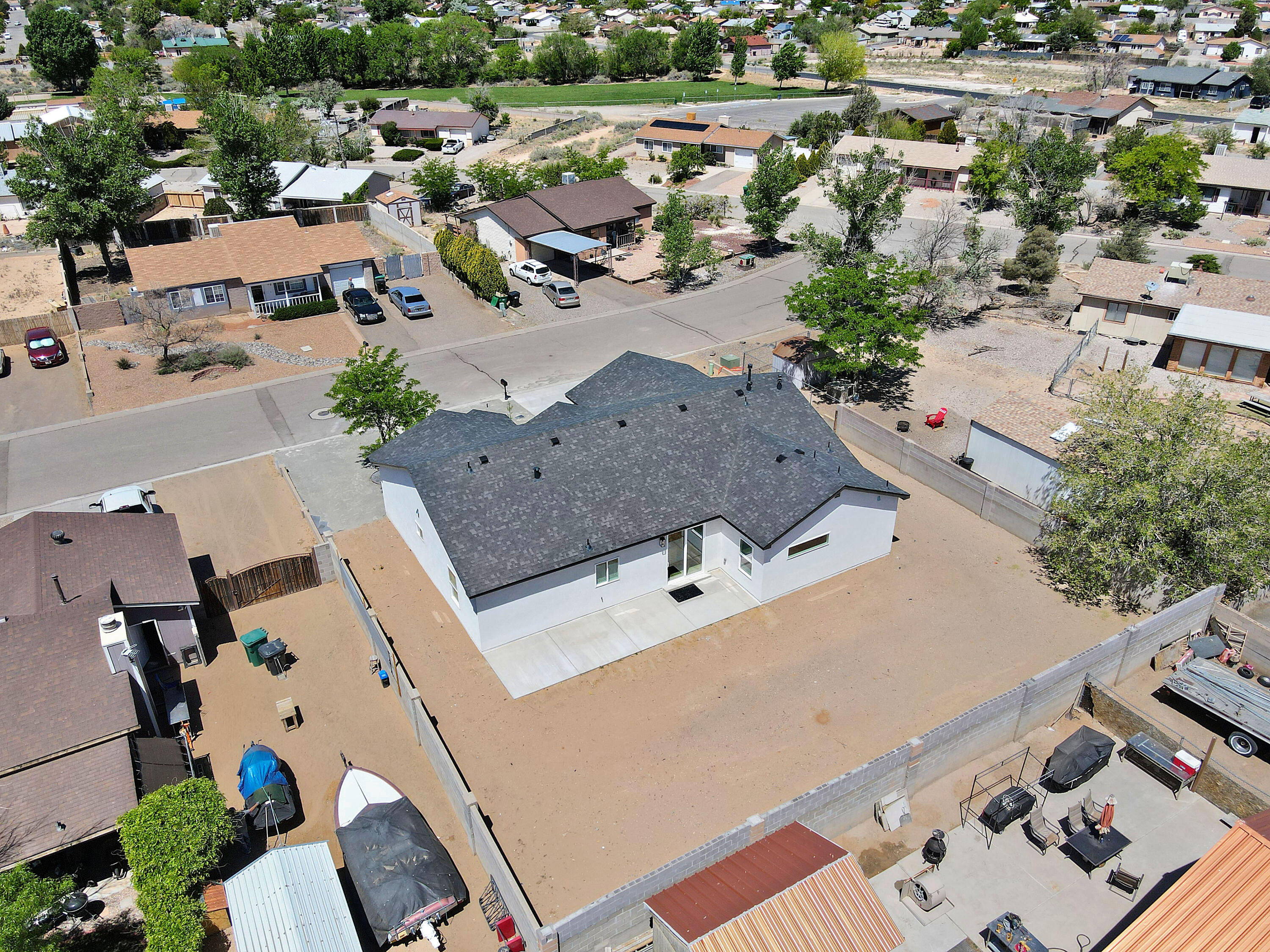 853 Fraser Drive SE