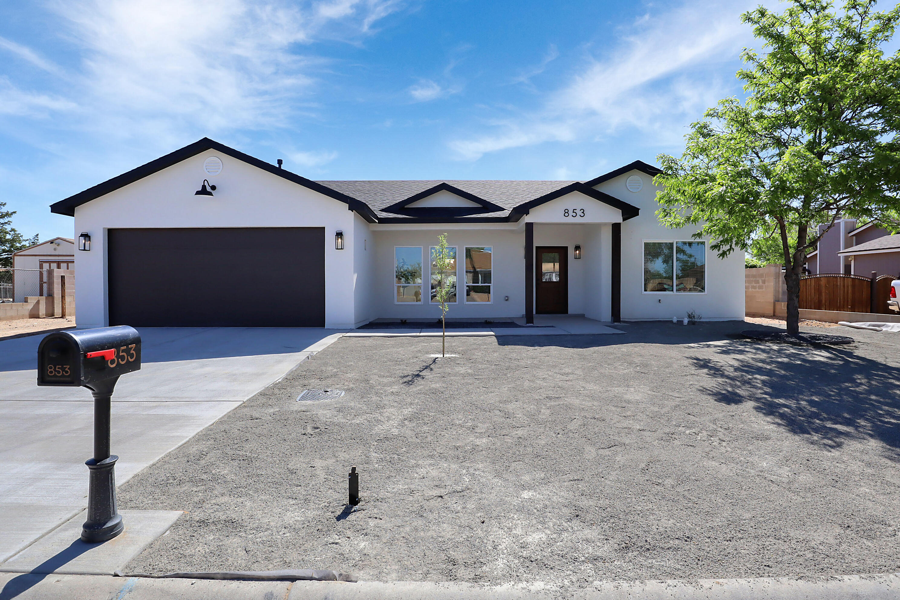 853 Fraser Drive SE
