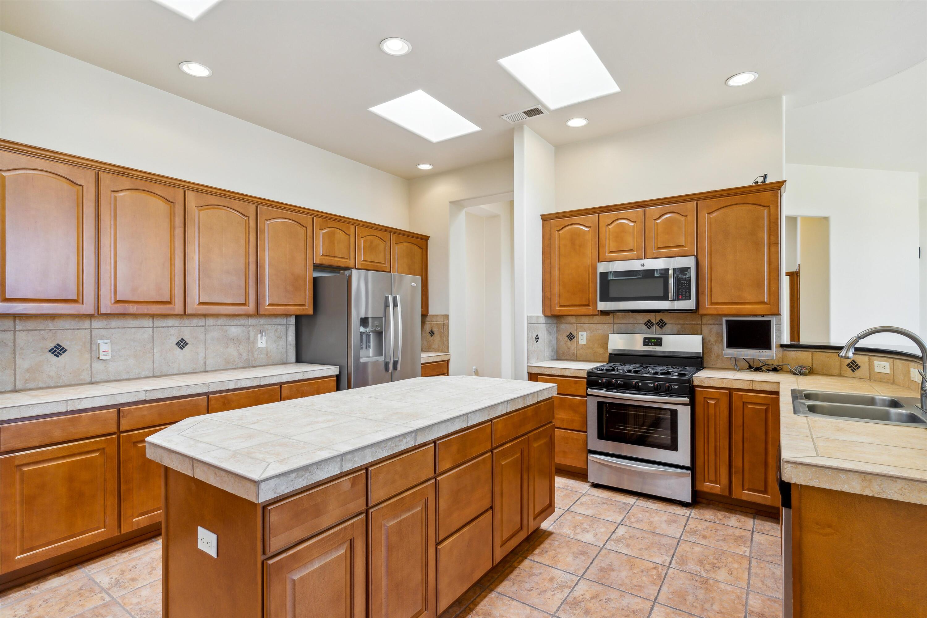 4636 Mi Cordelia Drive NW