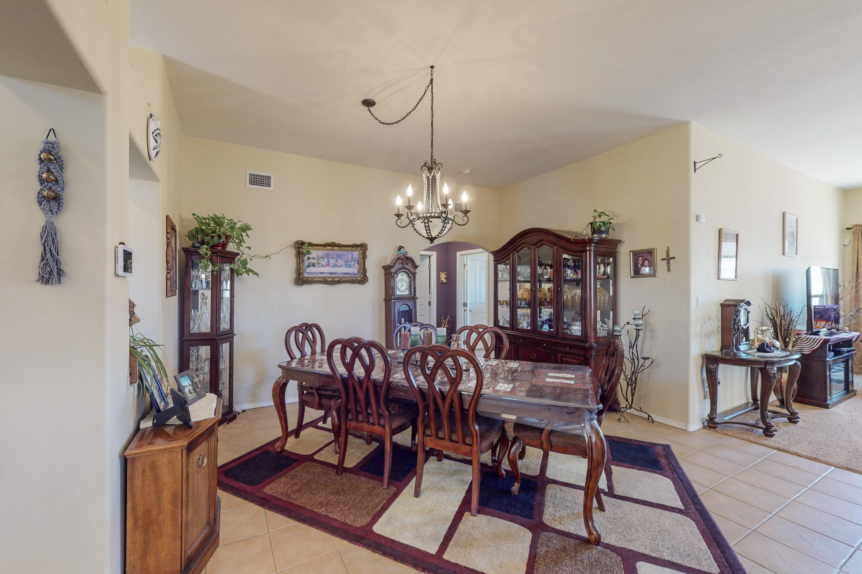 861 Loma Pinon Loop NE