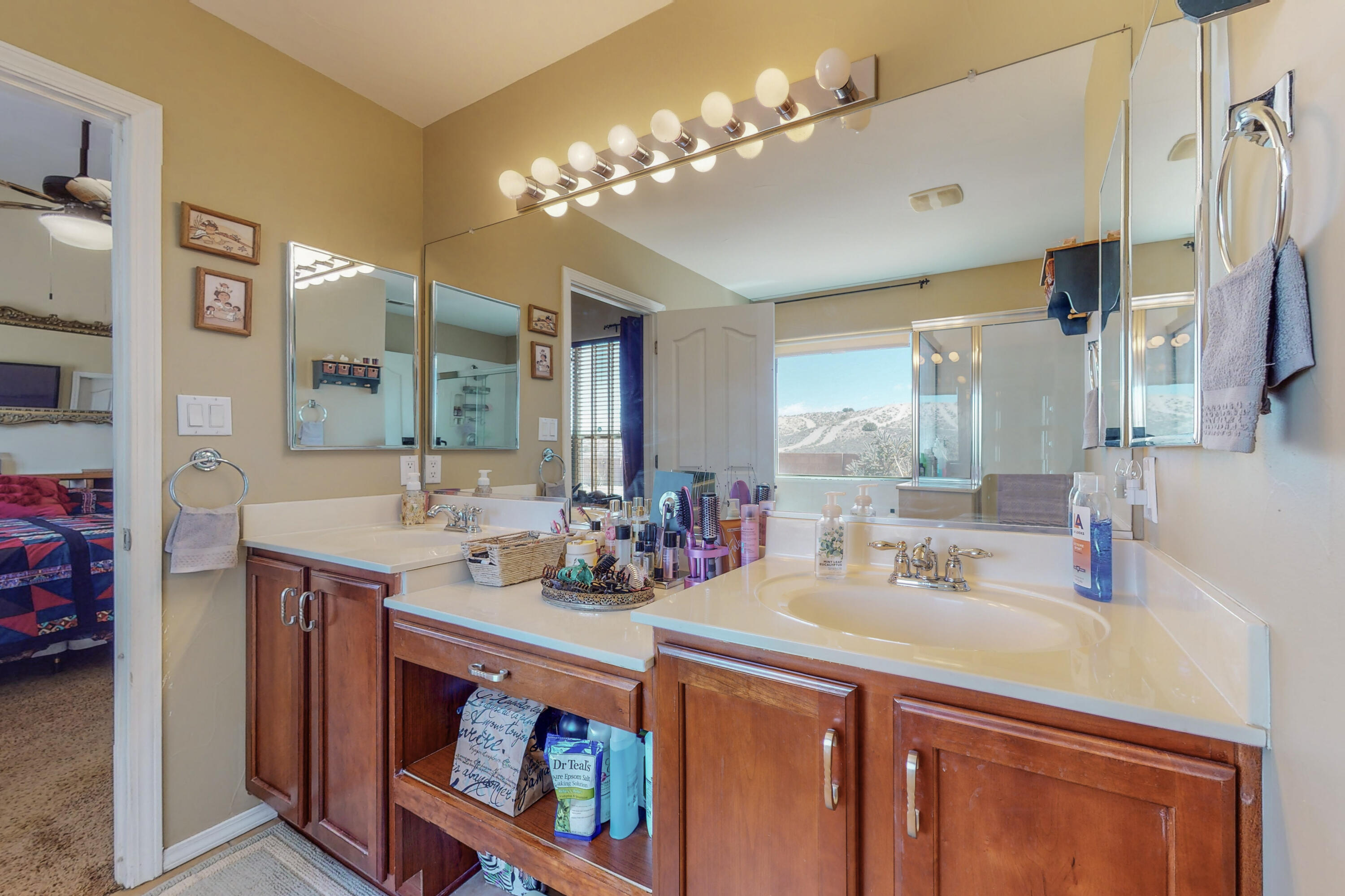 861 Loma Pinon Loop NE
