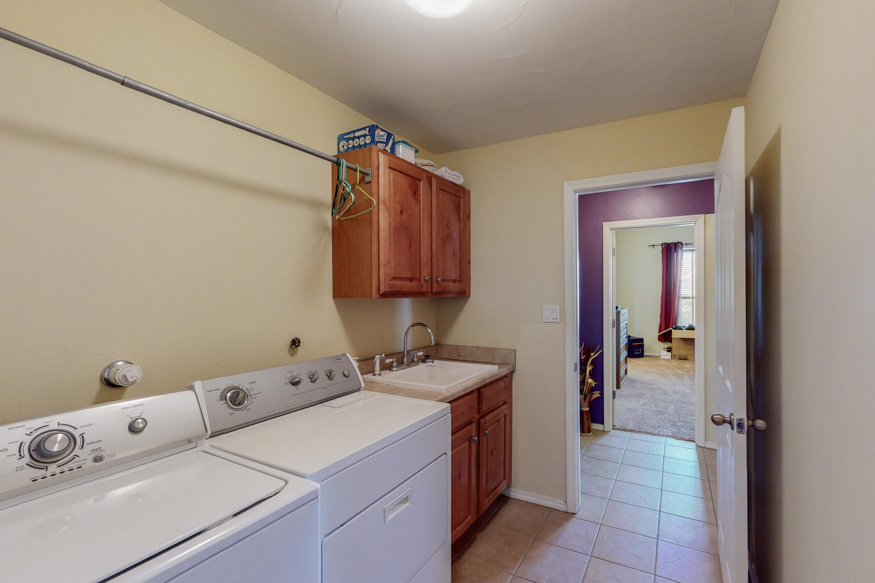 861 Loma Pinon Loop NE