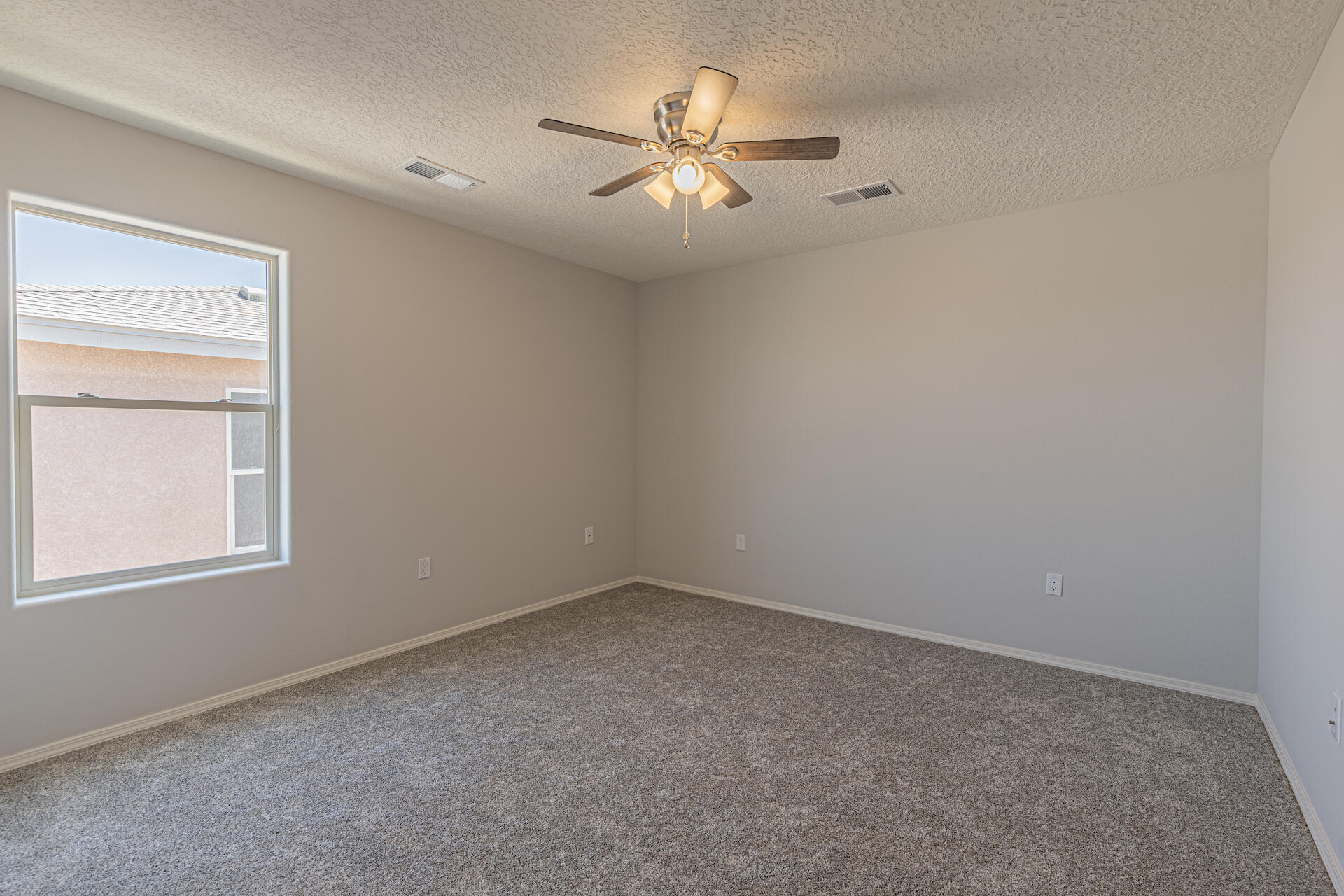 960 Firewheel Loop SW