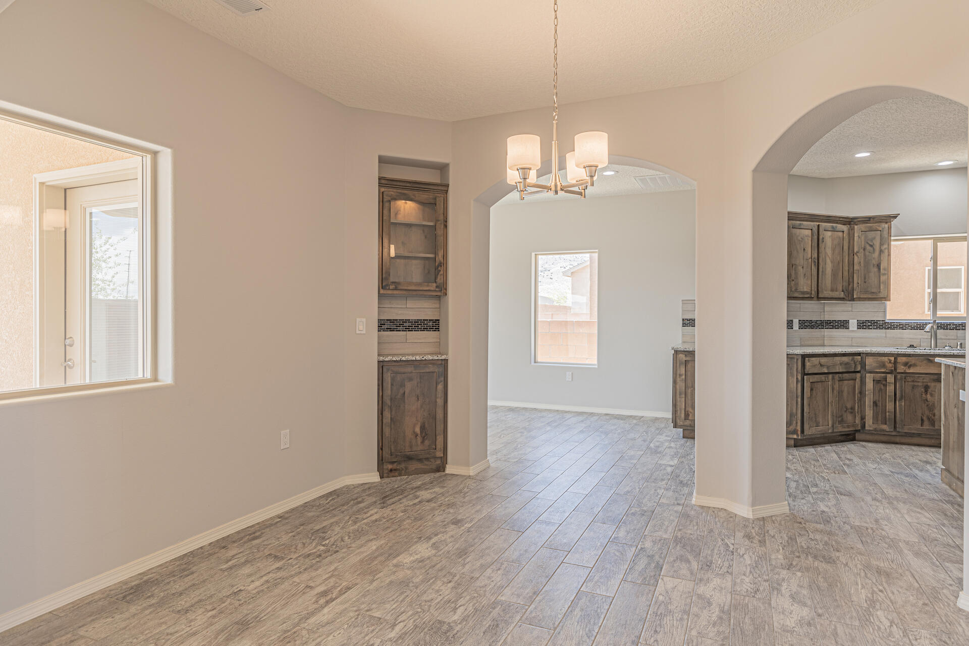 960 Firewheel Loop SW