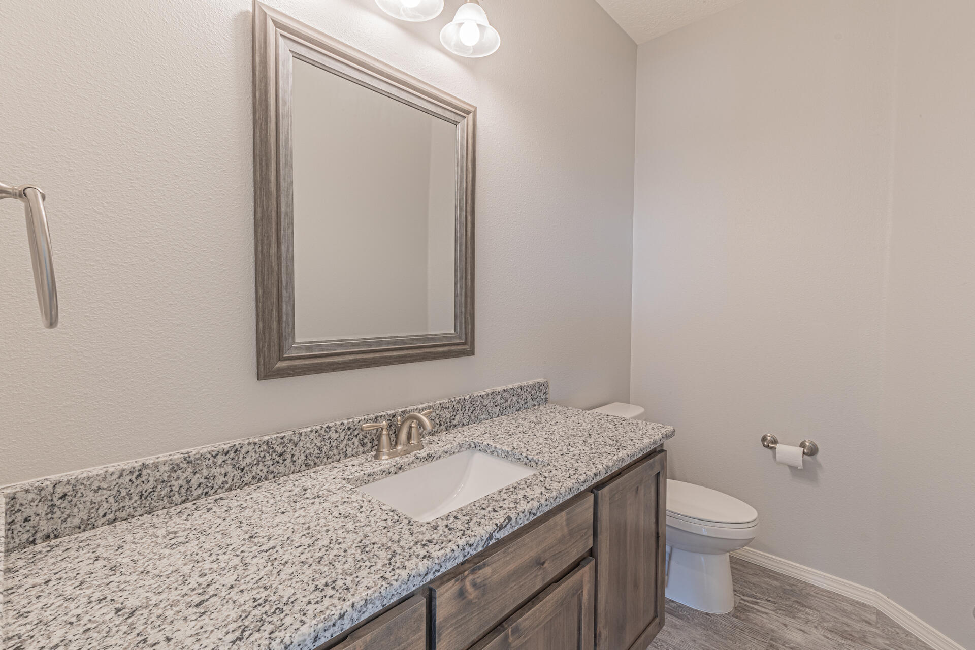 960 Firewheel Loop SW