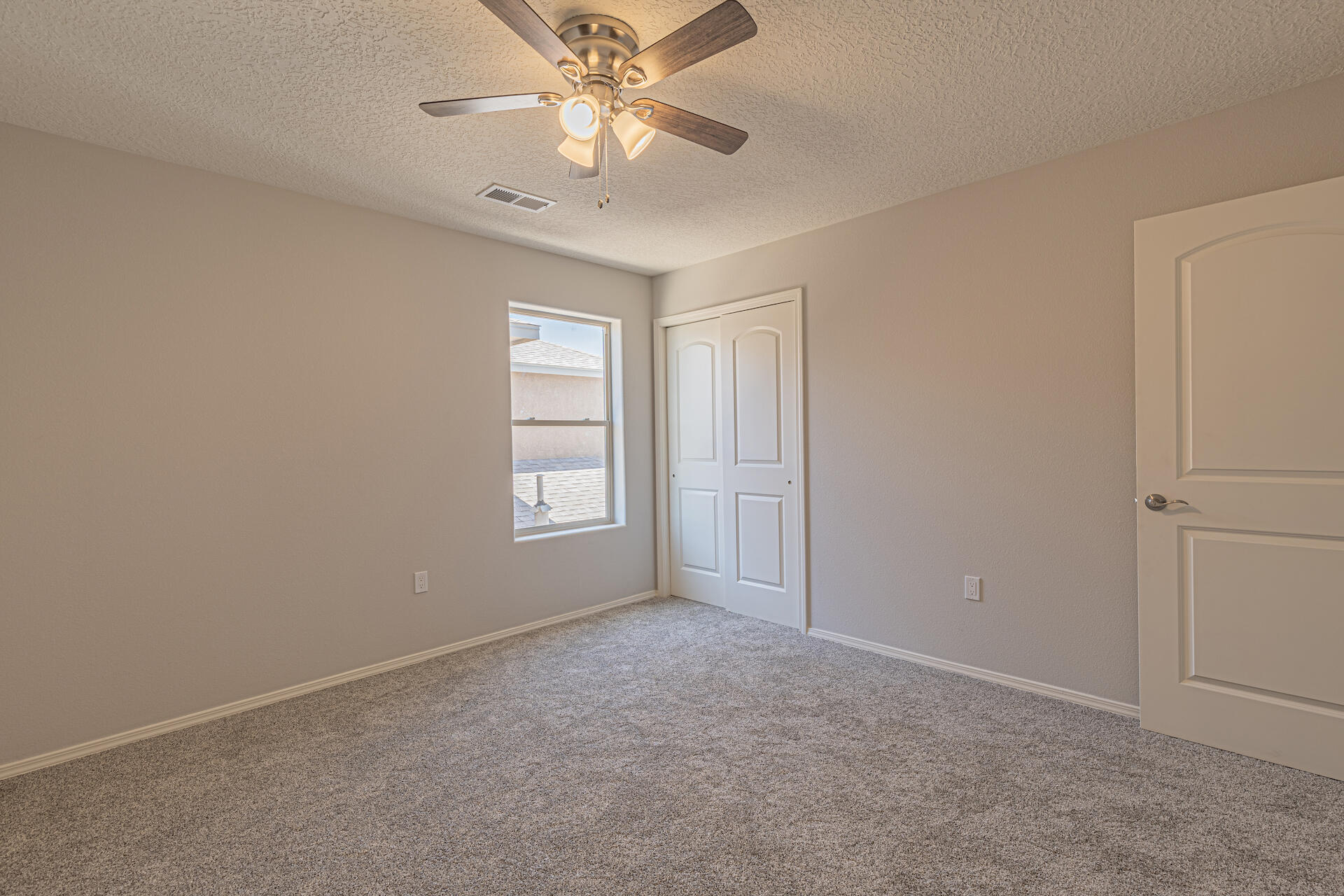 960 Firewheel Loop SW