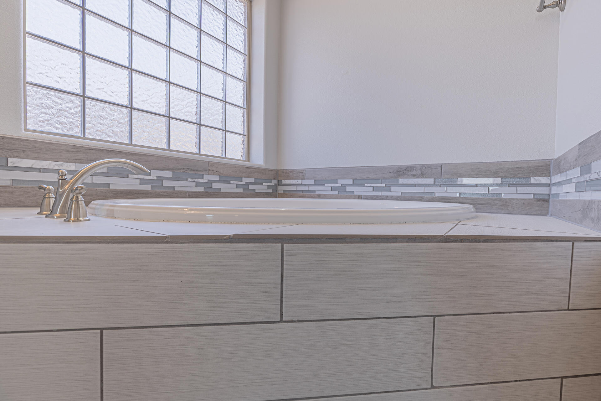 960 Firewheel Loop SW