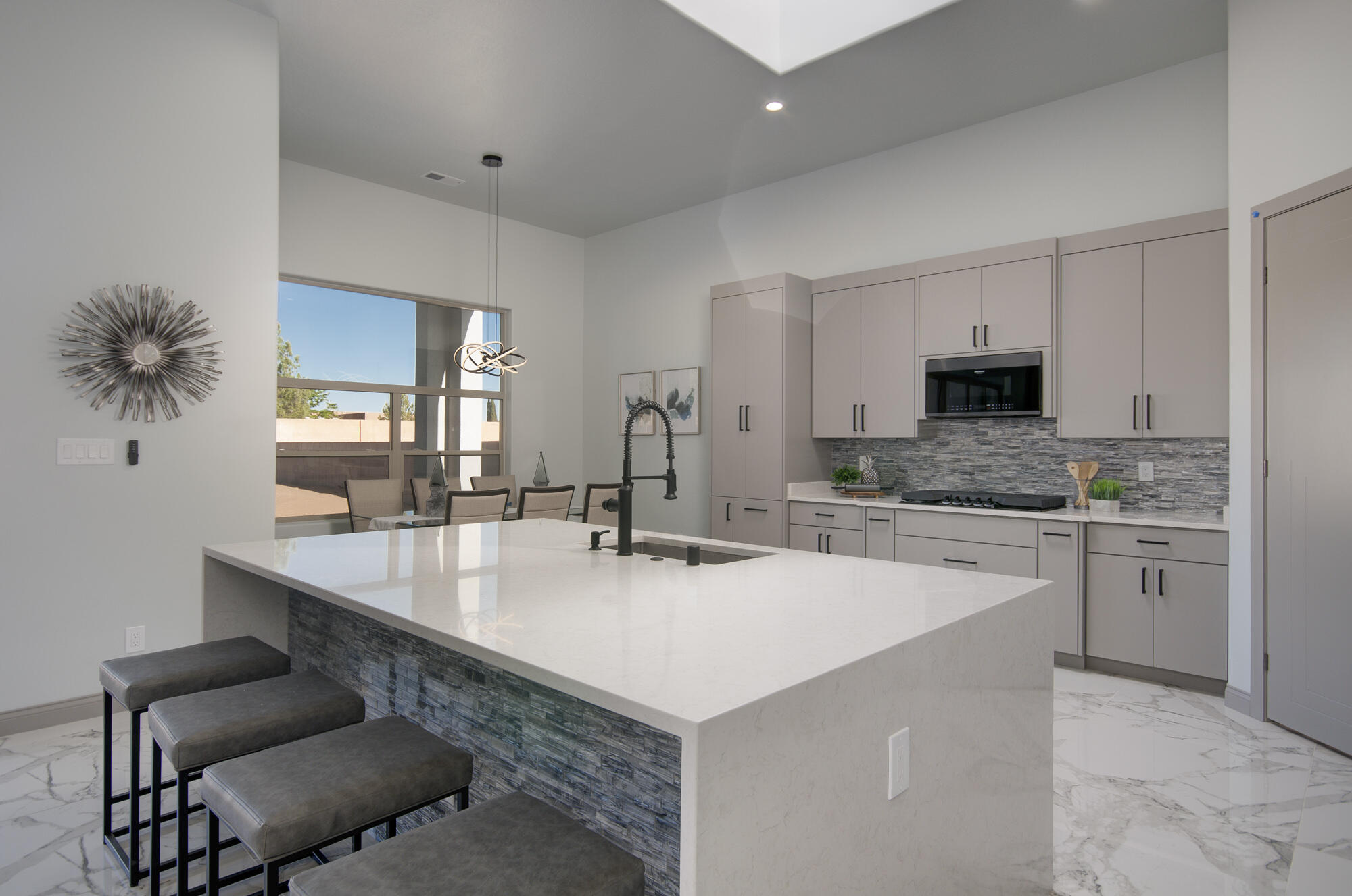 3120 Vista Grande Drive NW