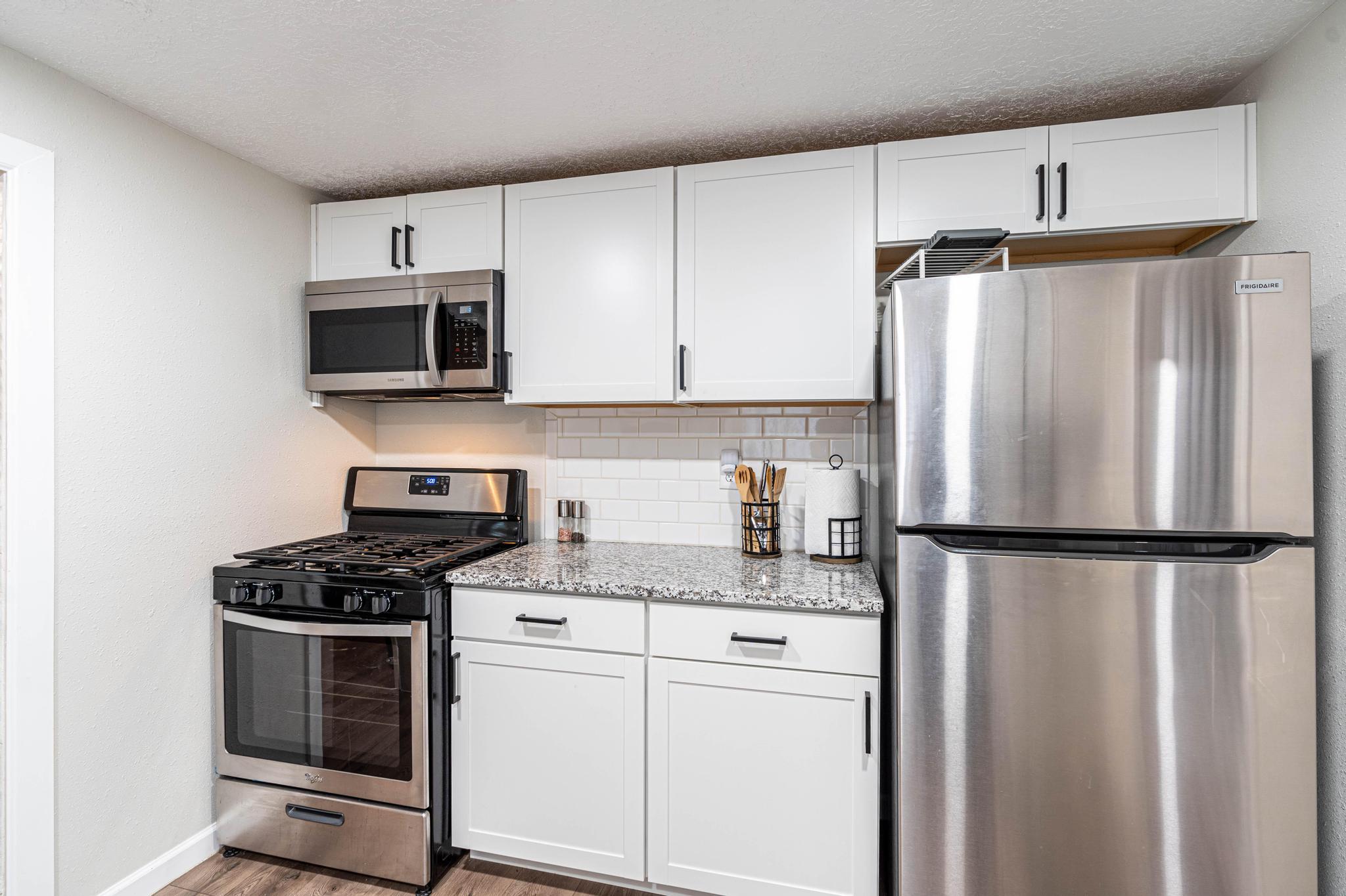1019 Cerro Vista Road SW